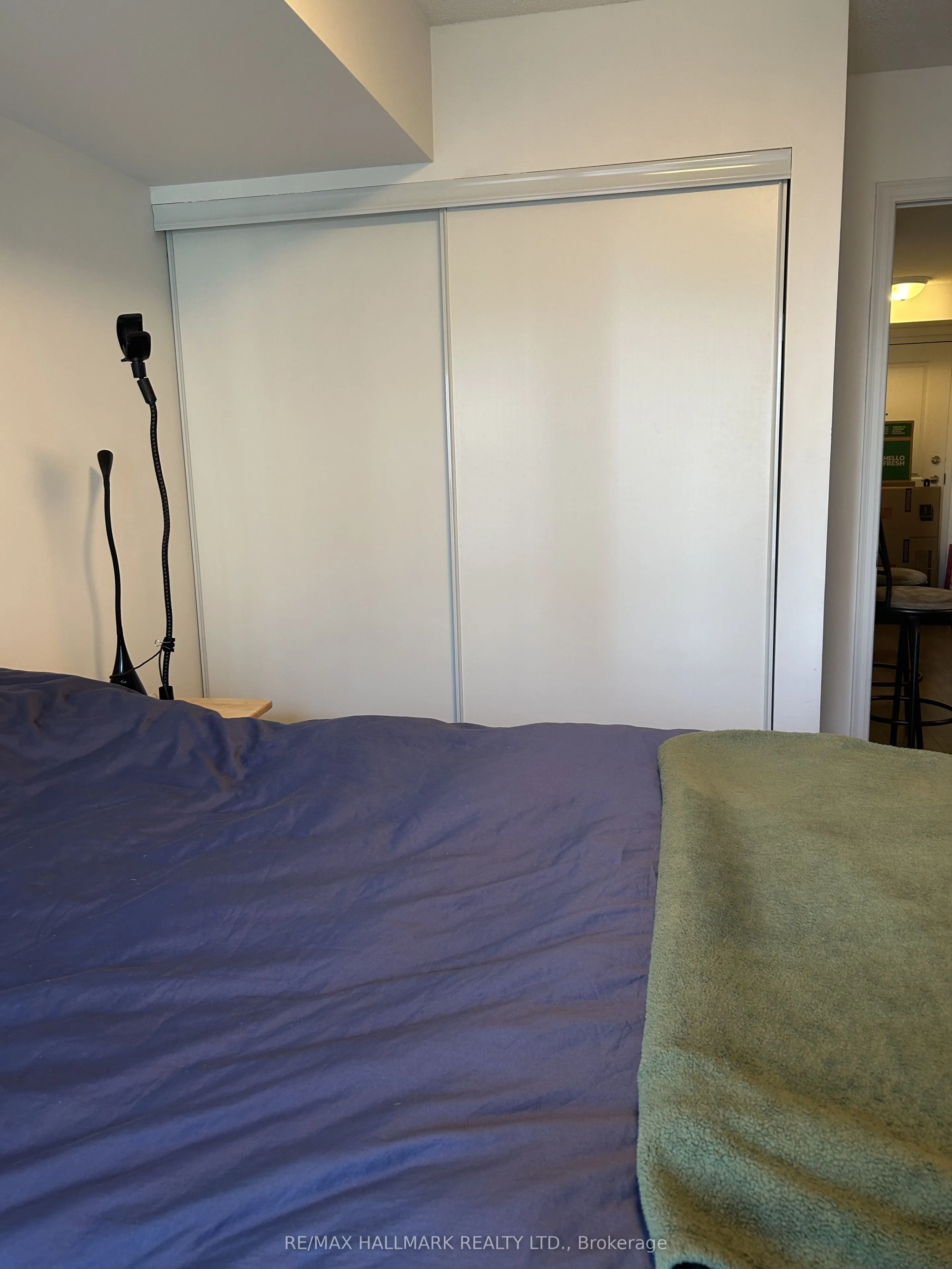 35 Bastion Street #1606