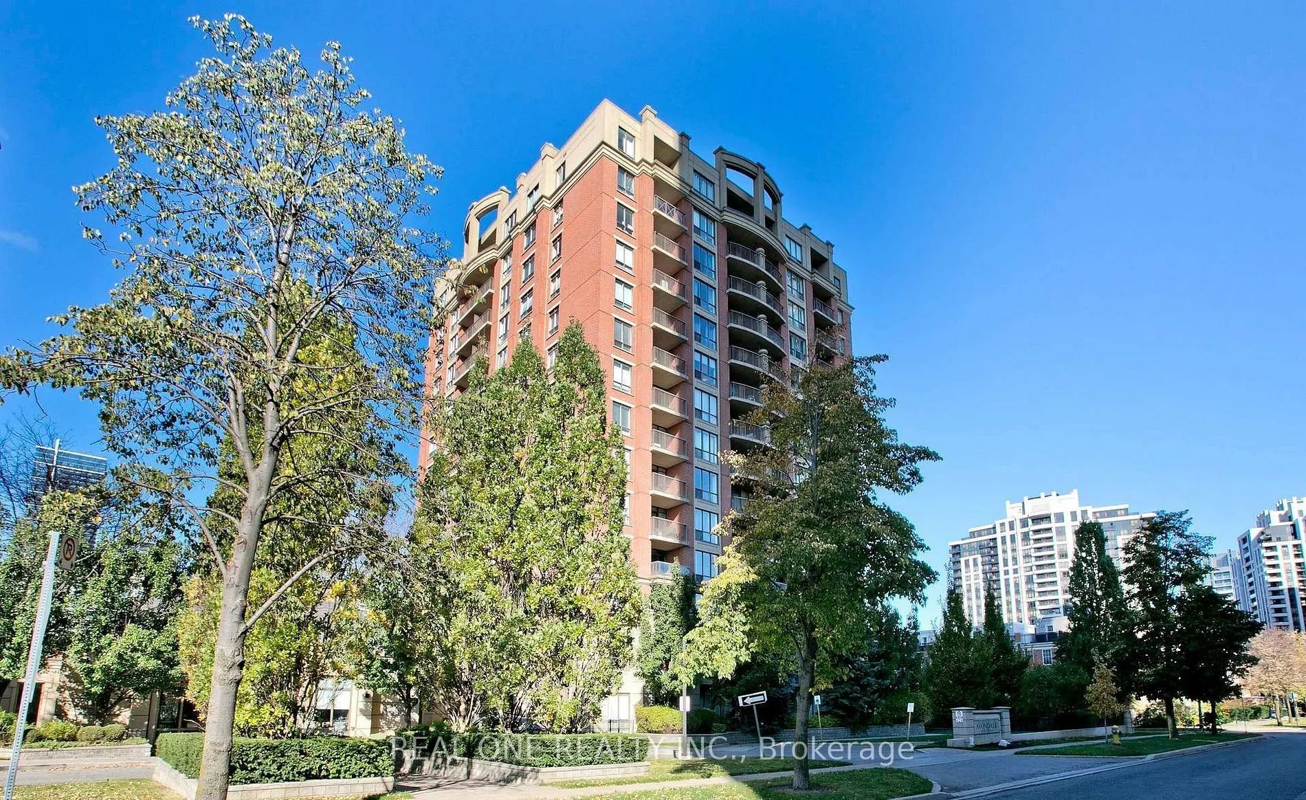 55 Harrison Garden Boulevard #1003