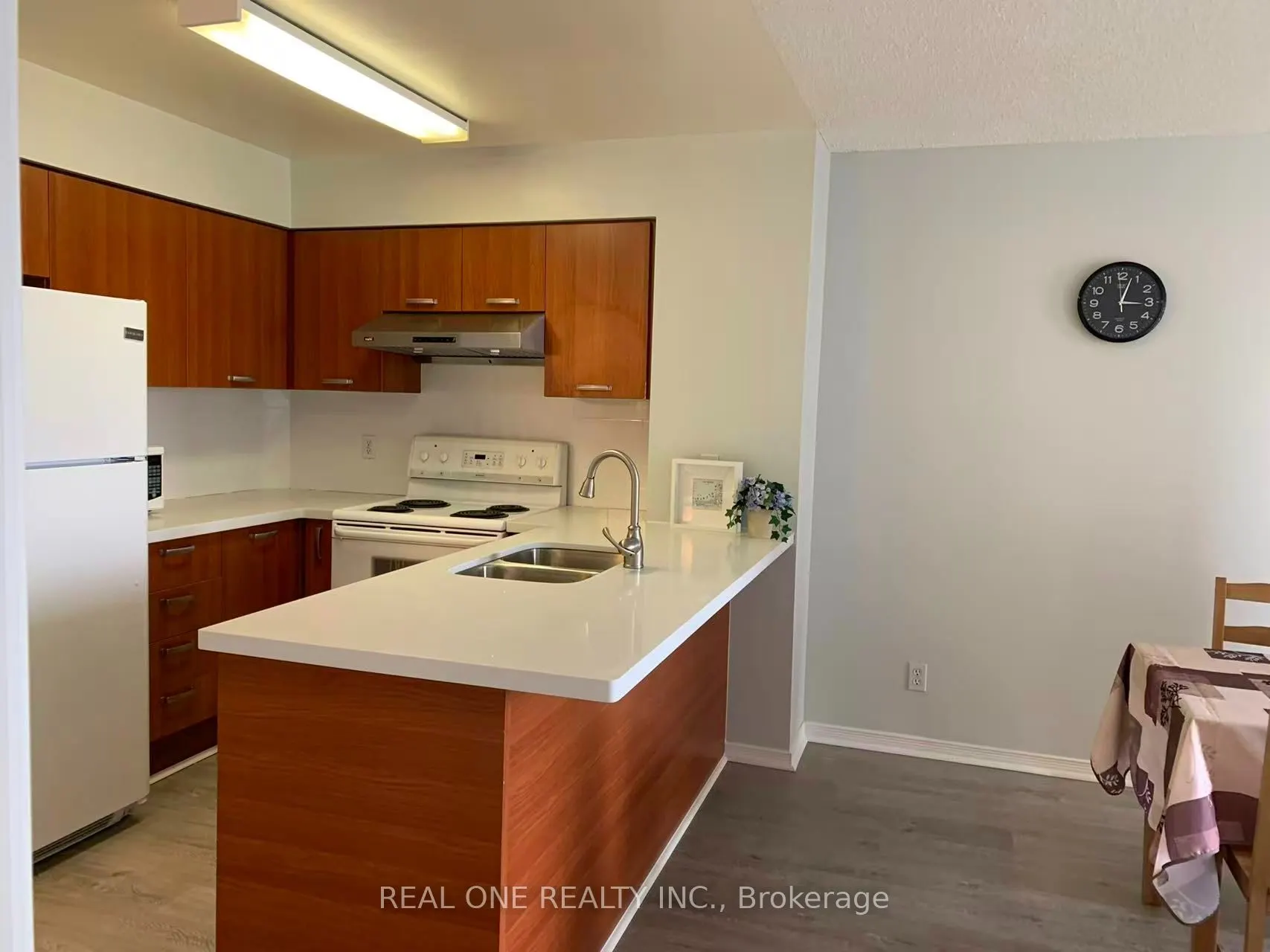 55 Harrison Garden Boulevard #1003