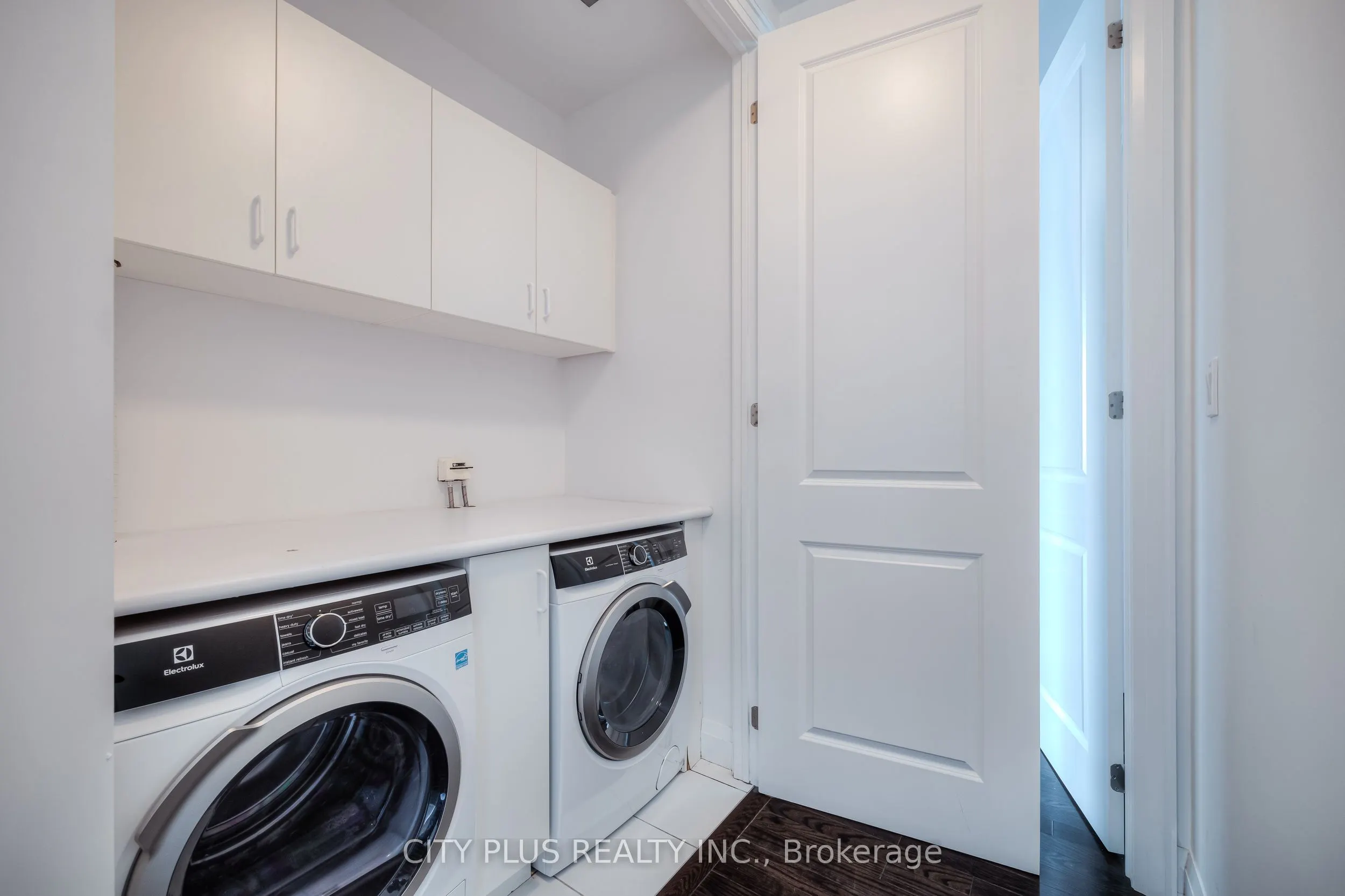 1 Bedford Road #2804