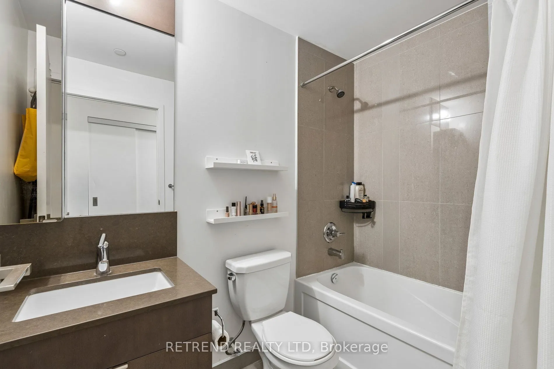 98 Lillian Street #214