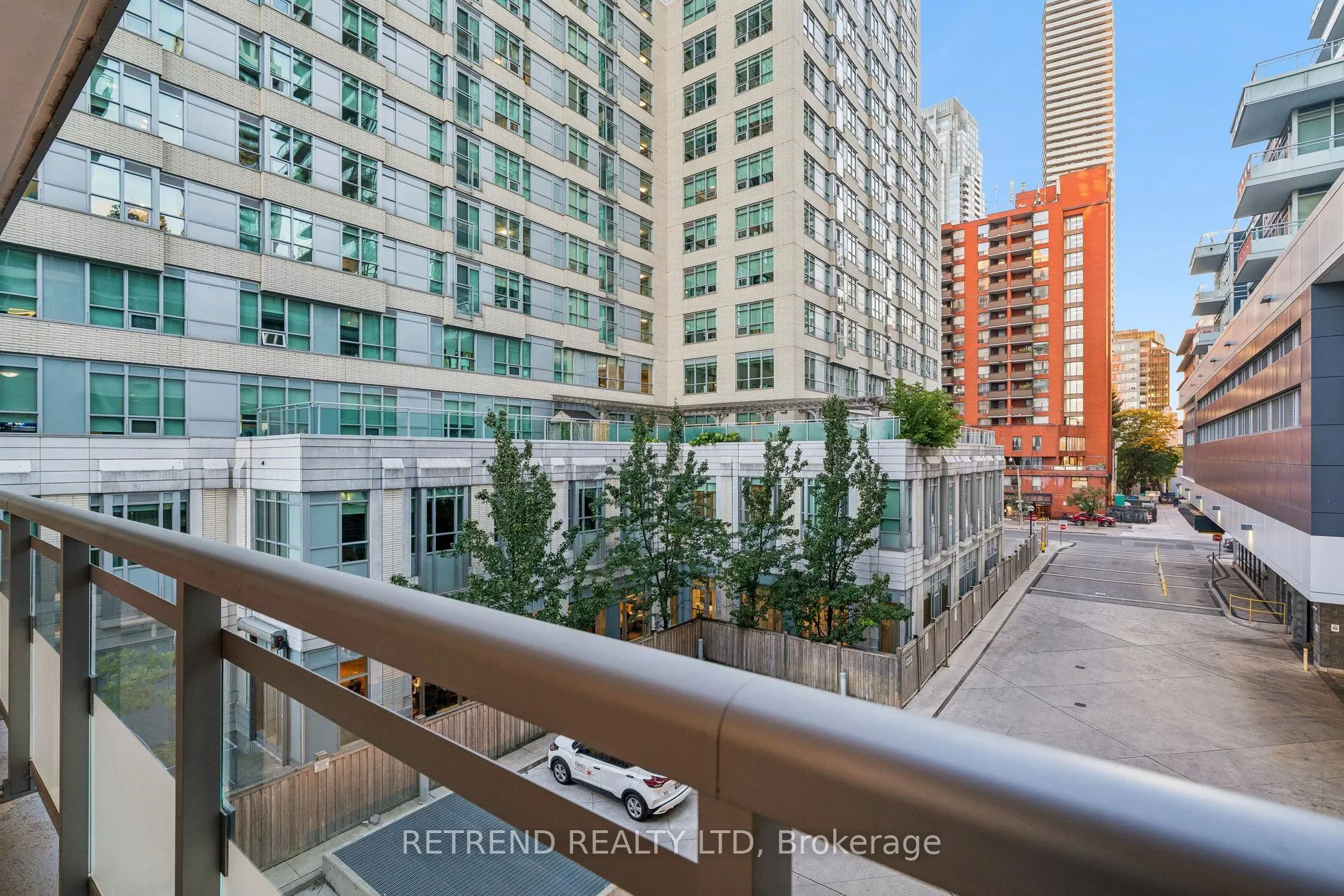 98 Lillian Street #214