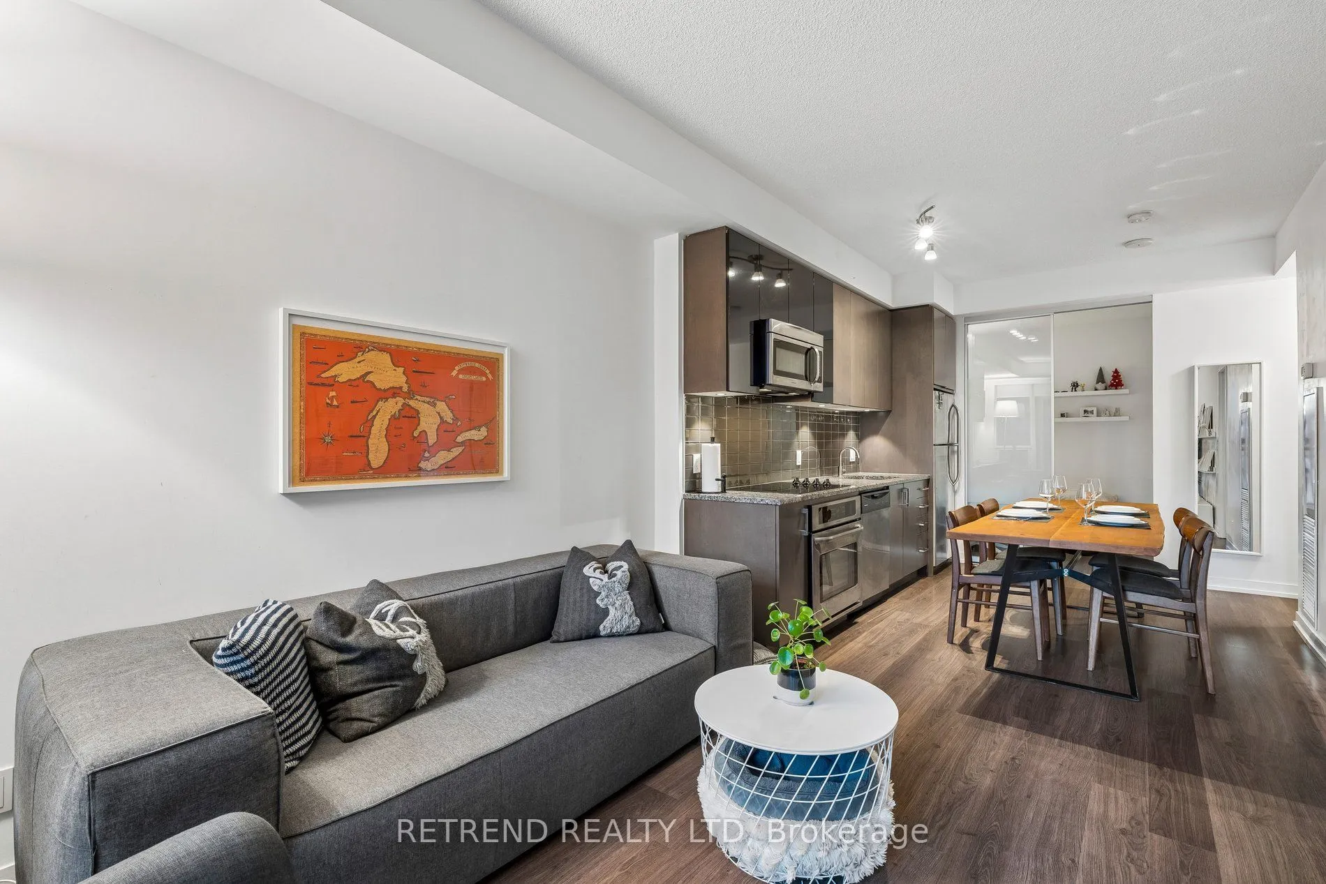 98 Lillian Street #214