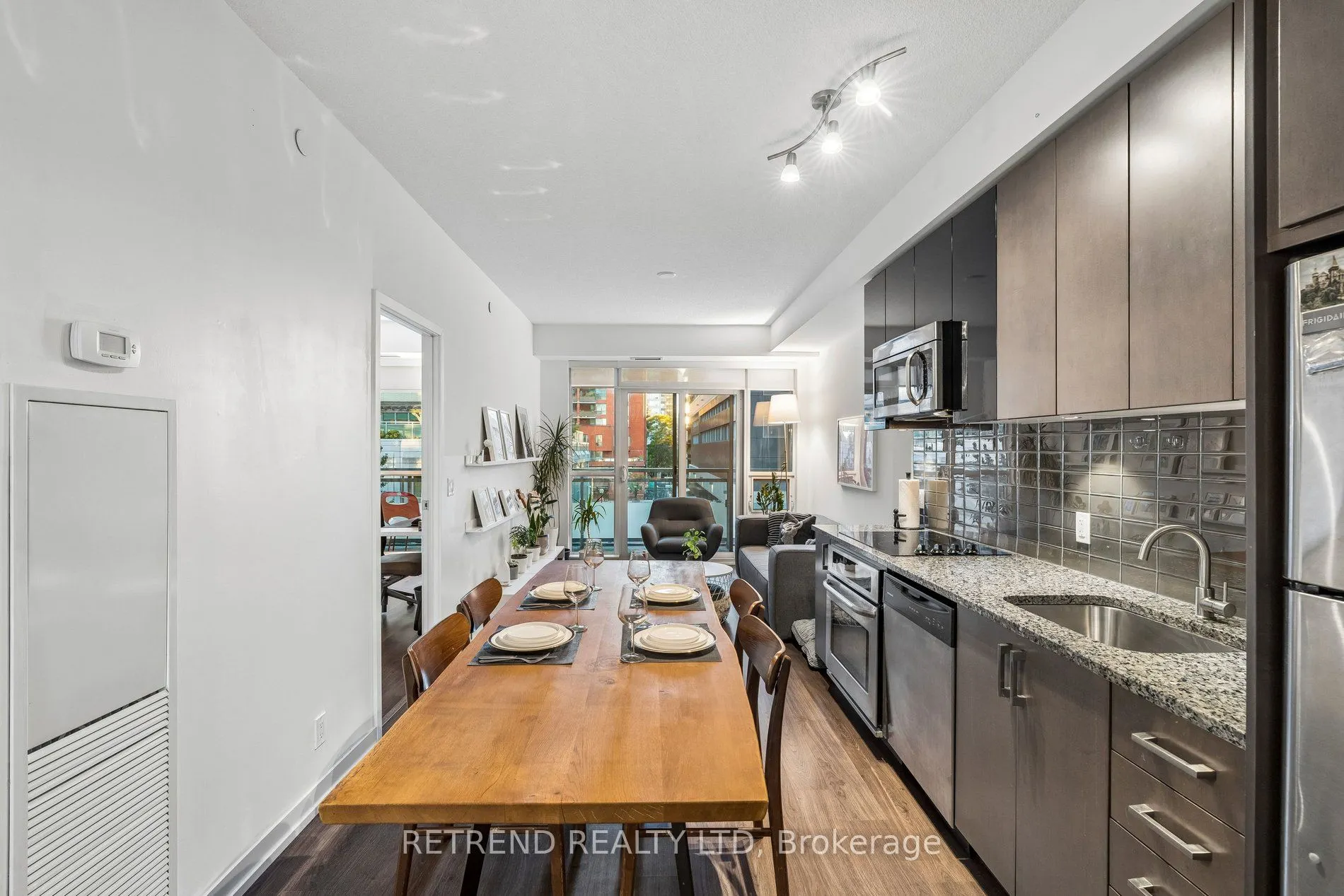98 Lillian Street #214