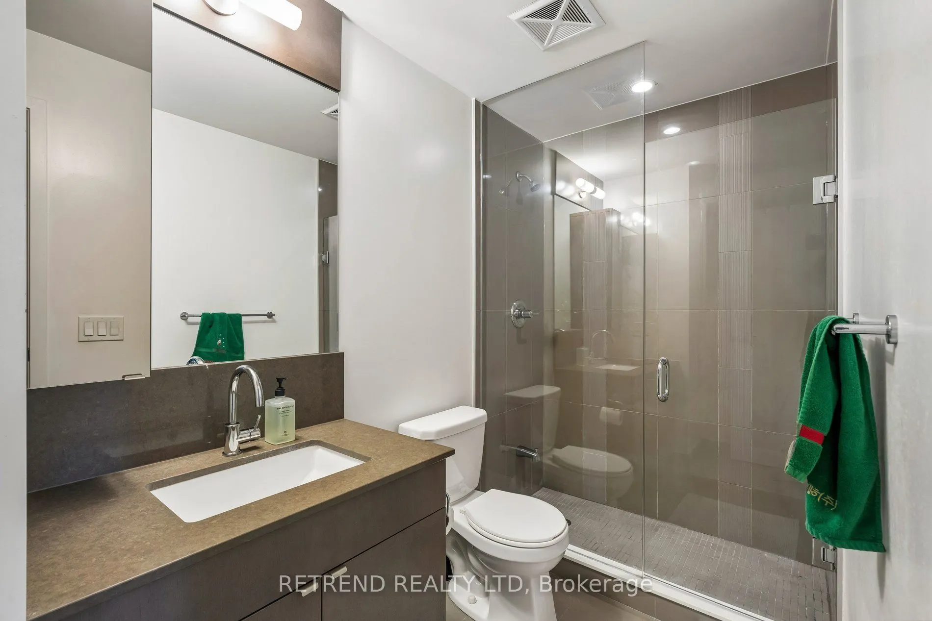98 Lillian Street #214