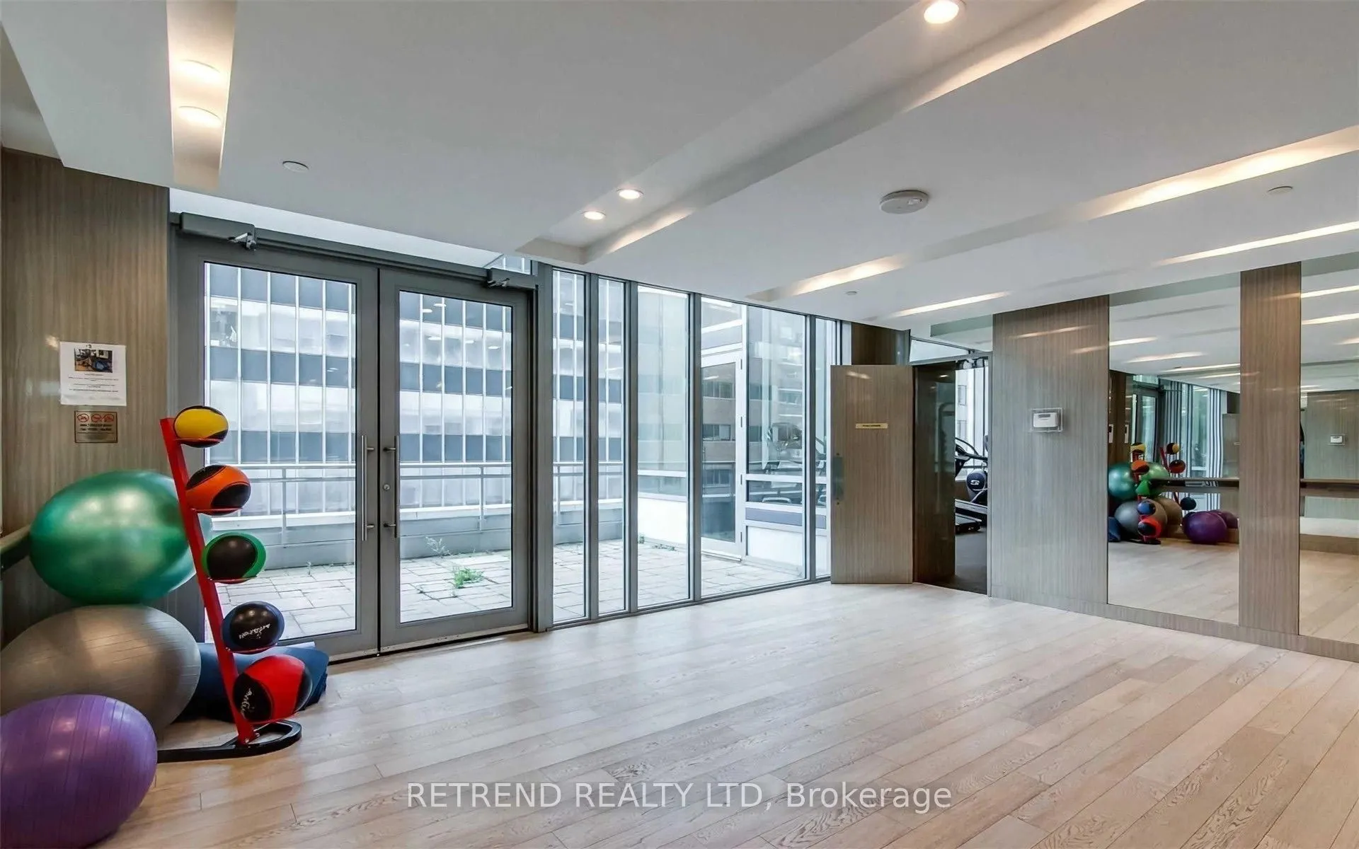 98 Lillian Street #214