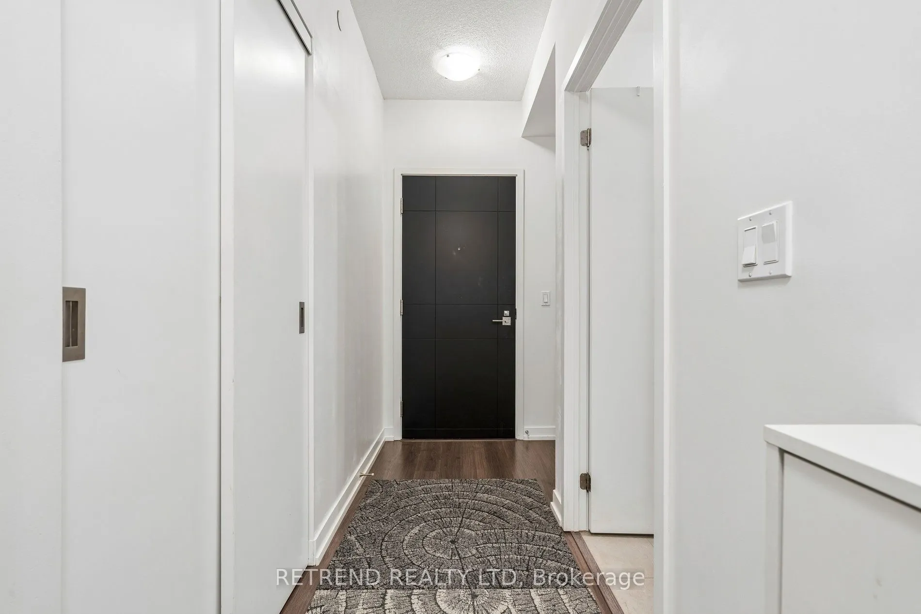 98 Lillian Street #214