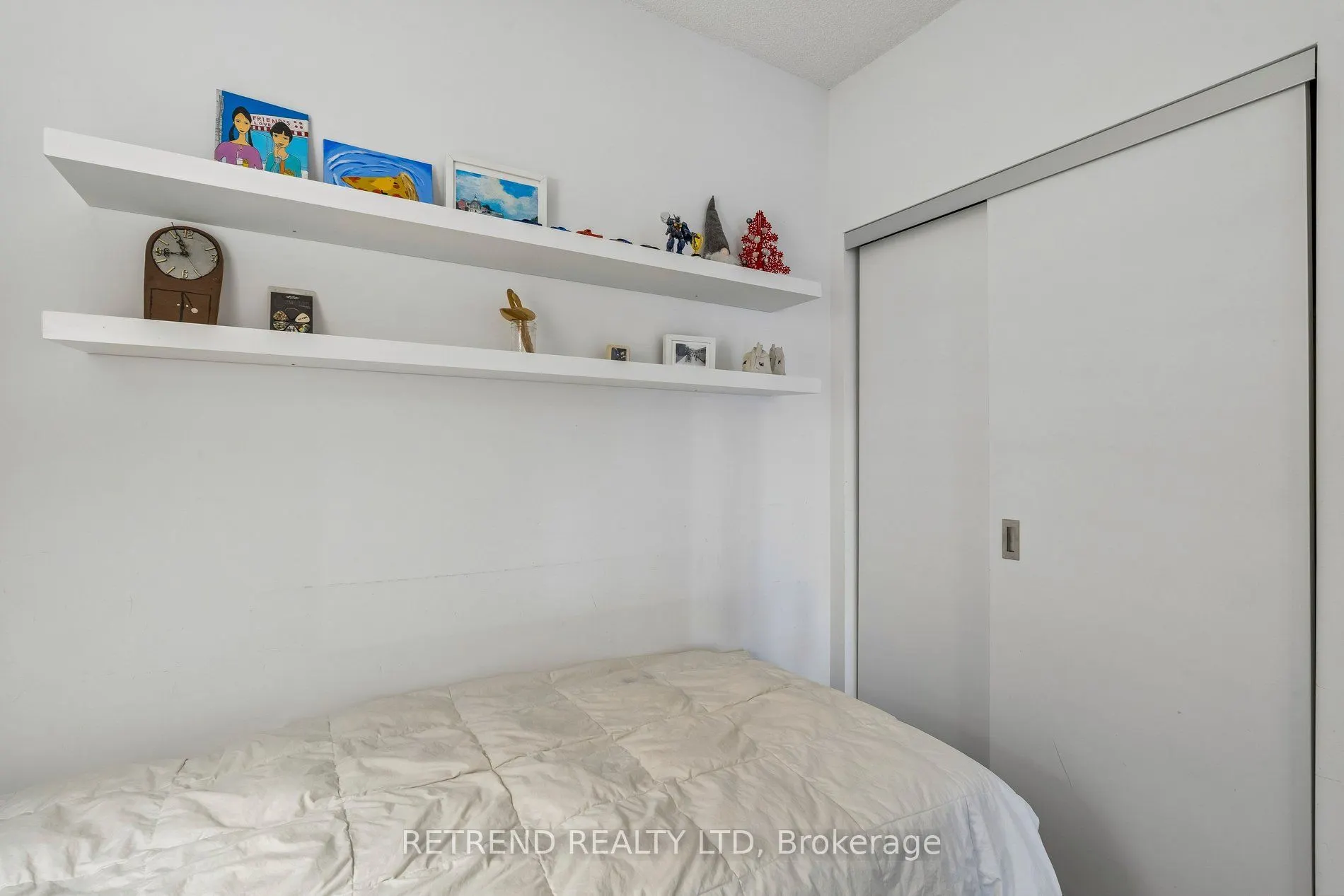 98 Lillian Street #214