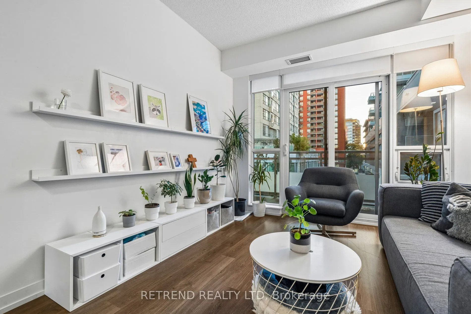 98 Lillian Street #214