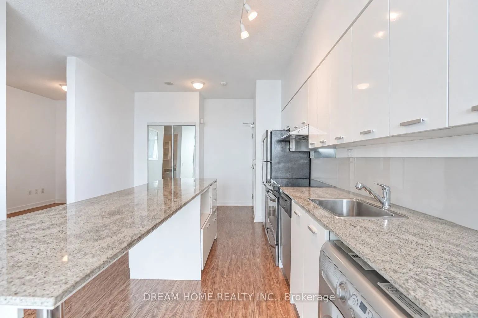29 Singer Court #2515