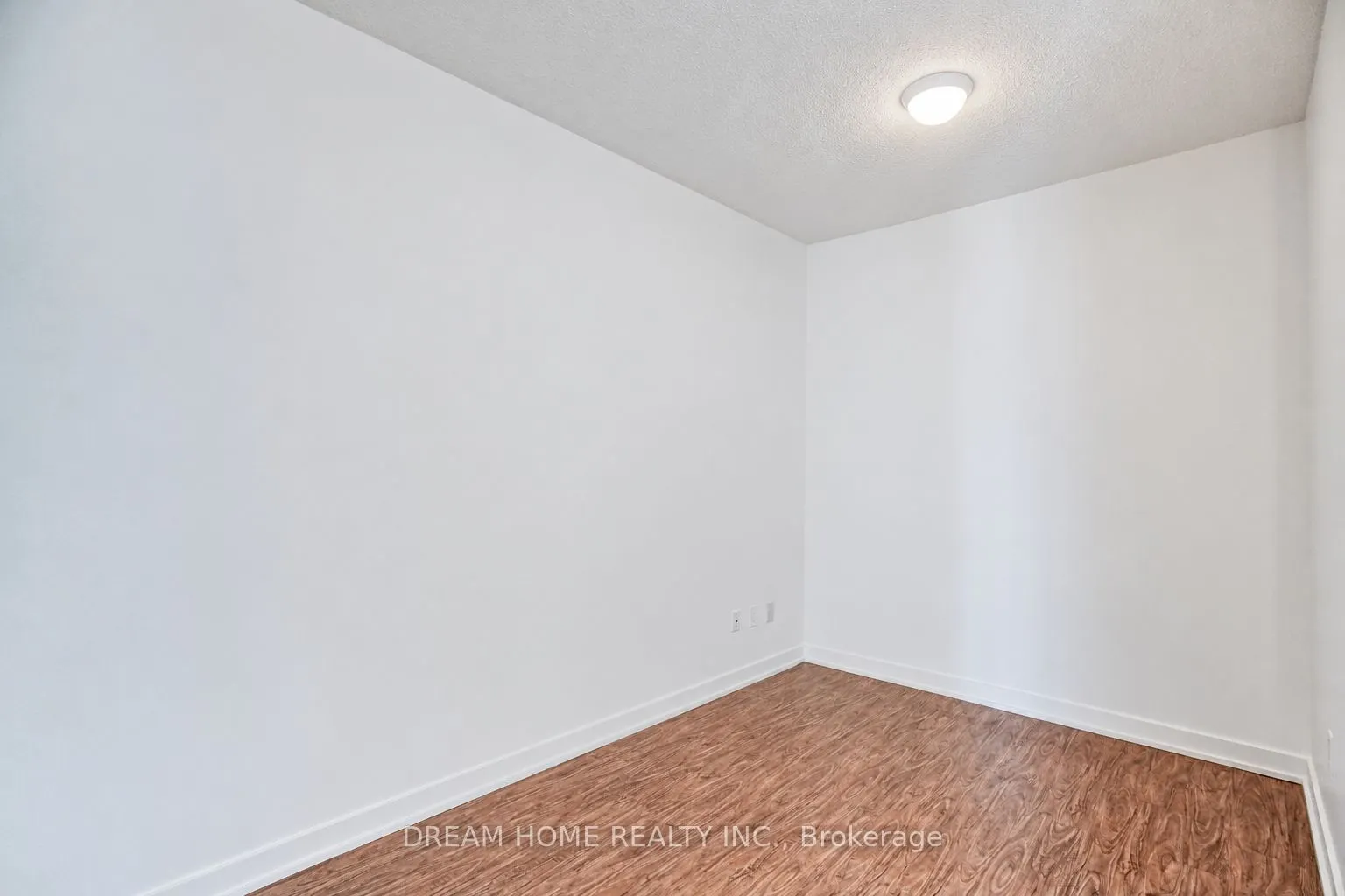 29 Singer Court #2515