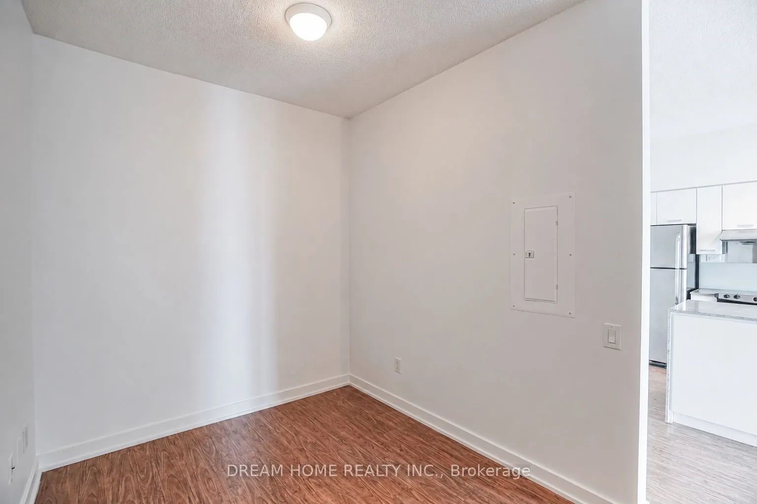 29 Singer Court #2515