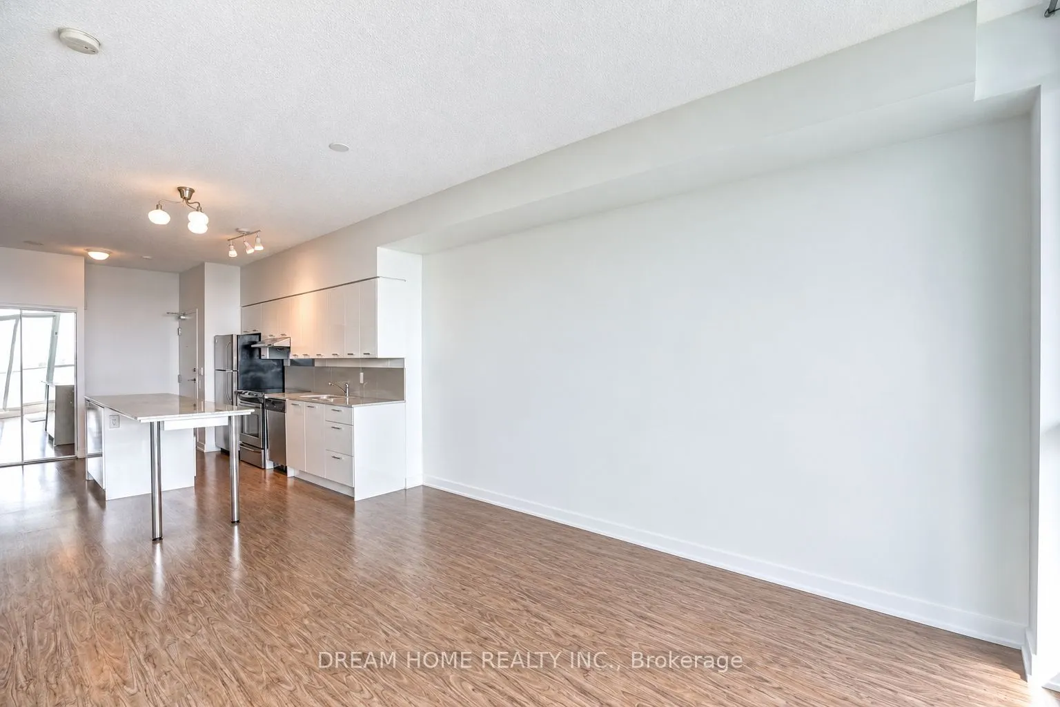 29 Singer Court #2515