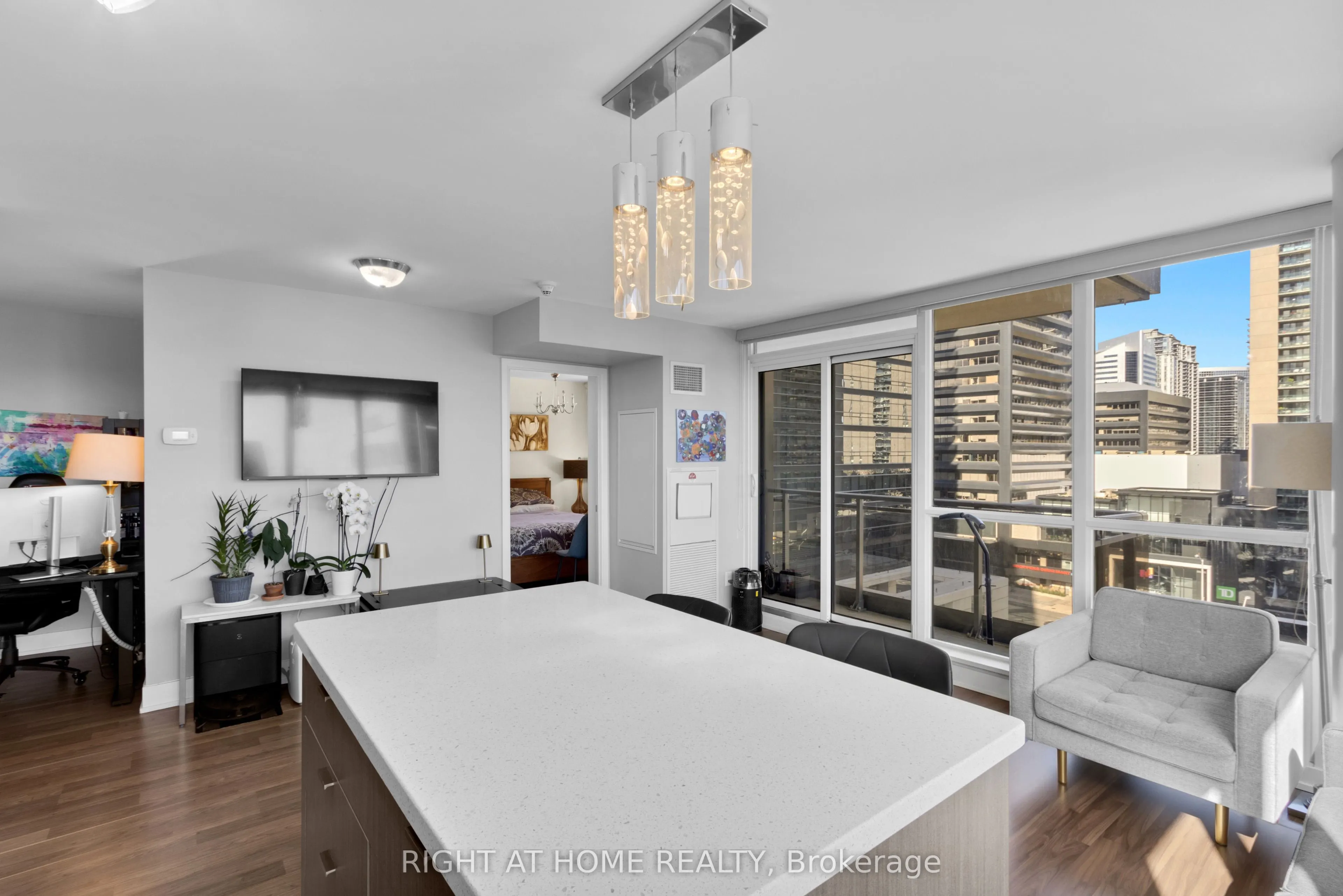 23 Sheppard Avenue E #904