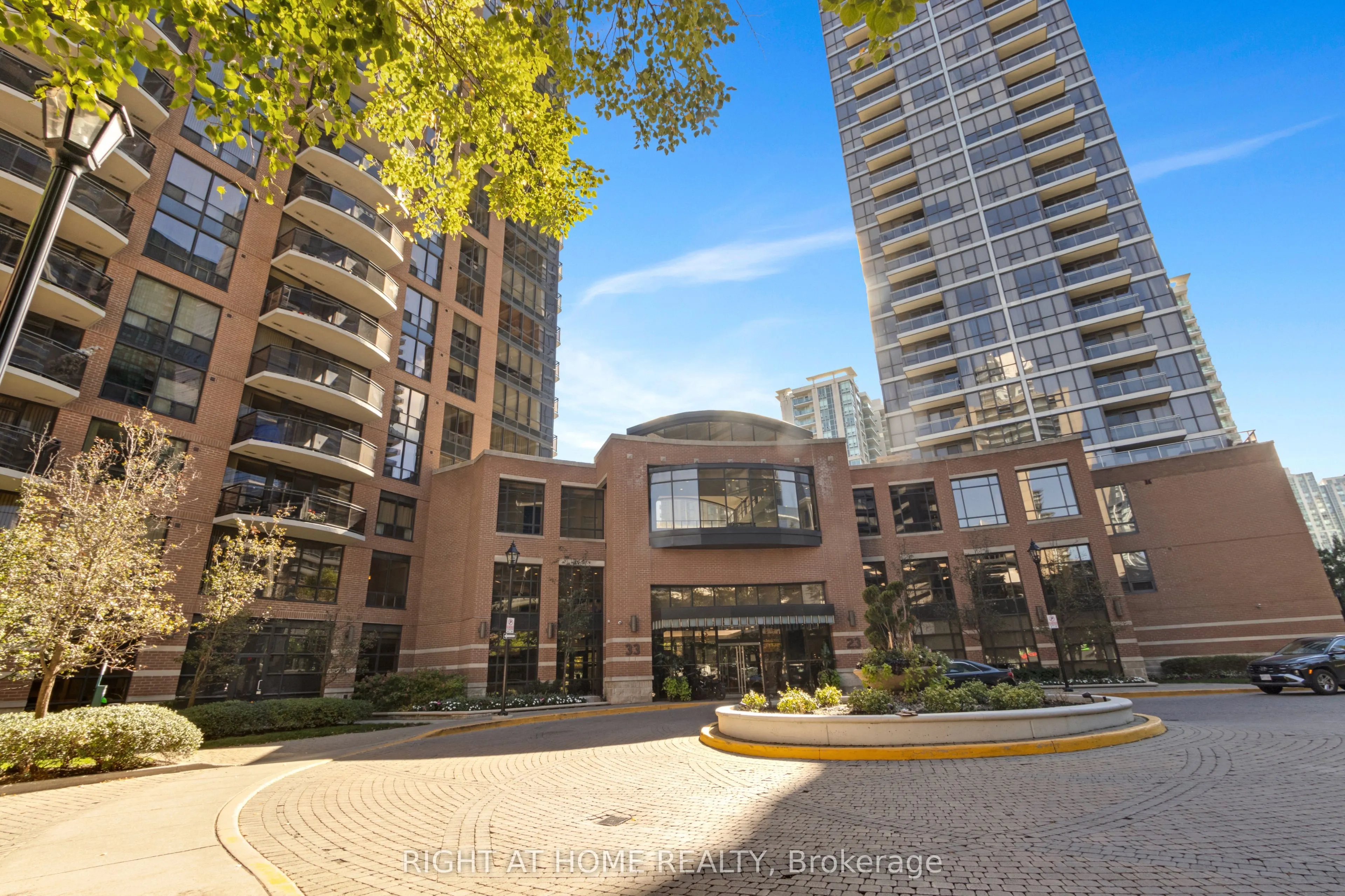 23 Sheppard Avenue E #904