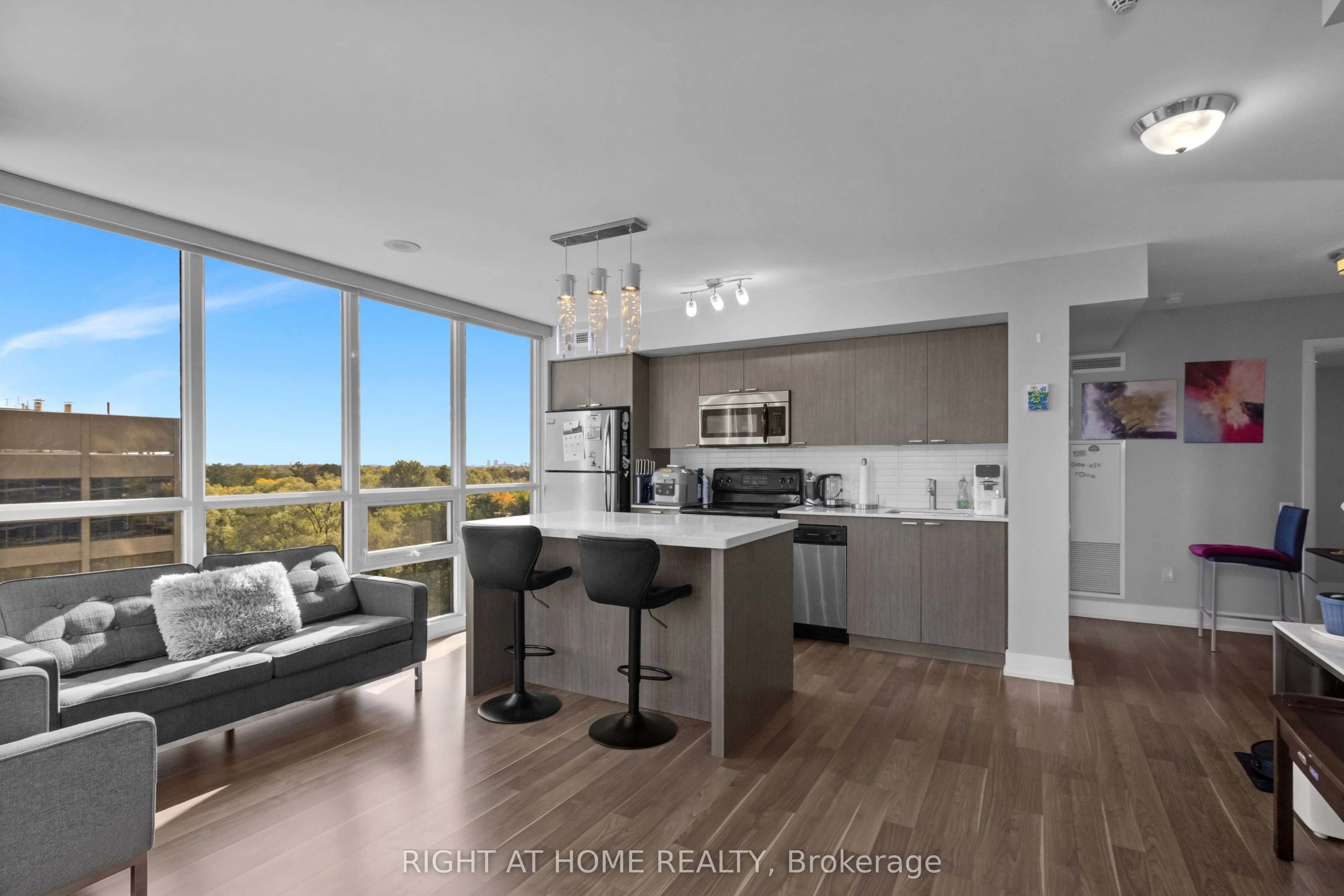 23 Sheppard Avenue E #904
