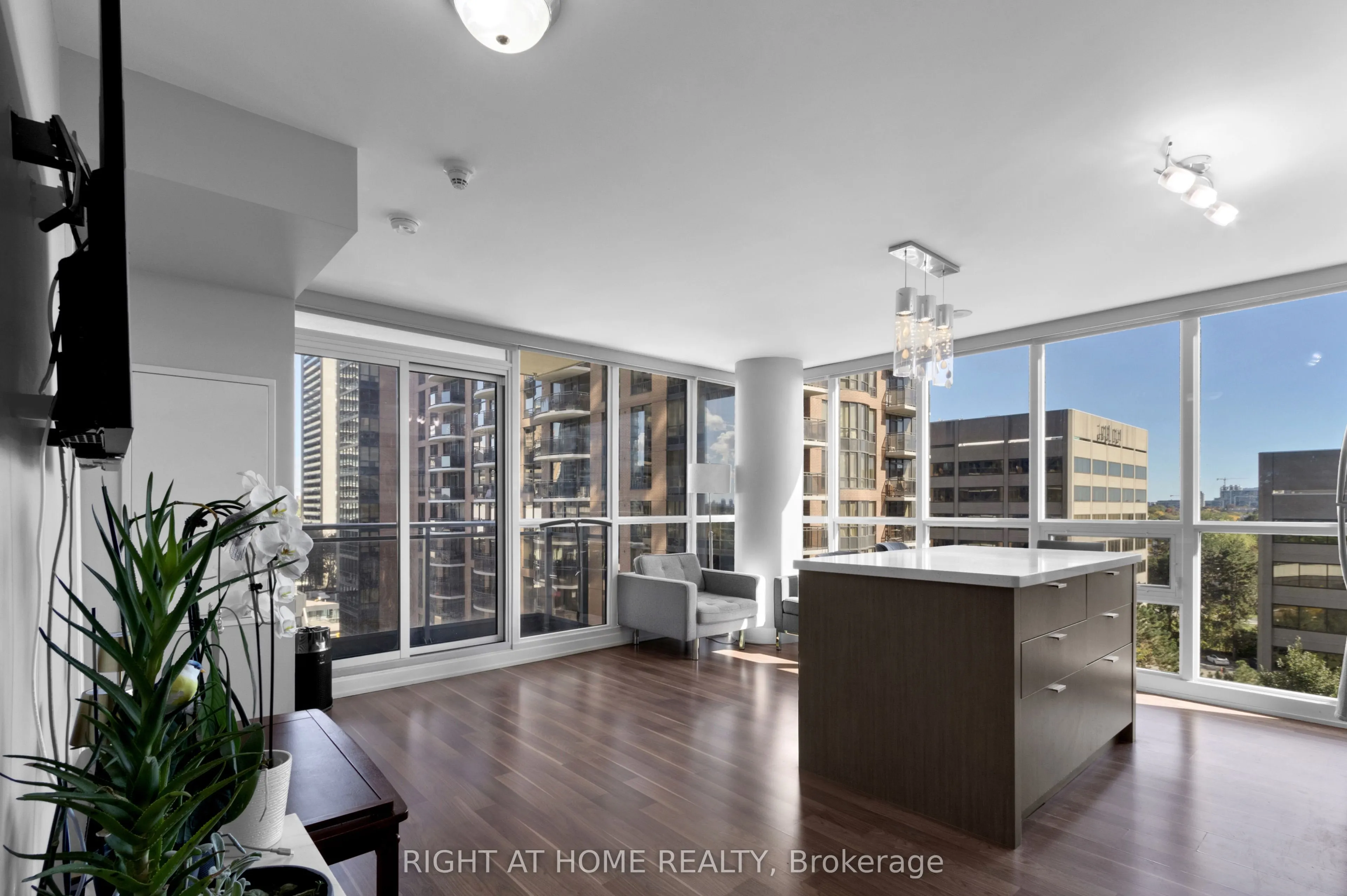 23 Sheppard Avenue E #904