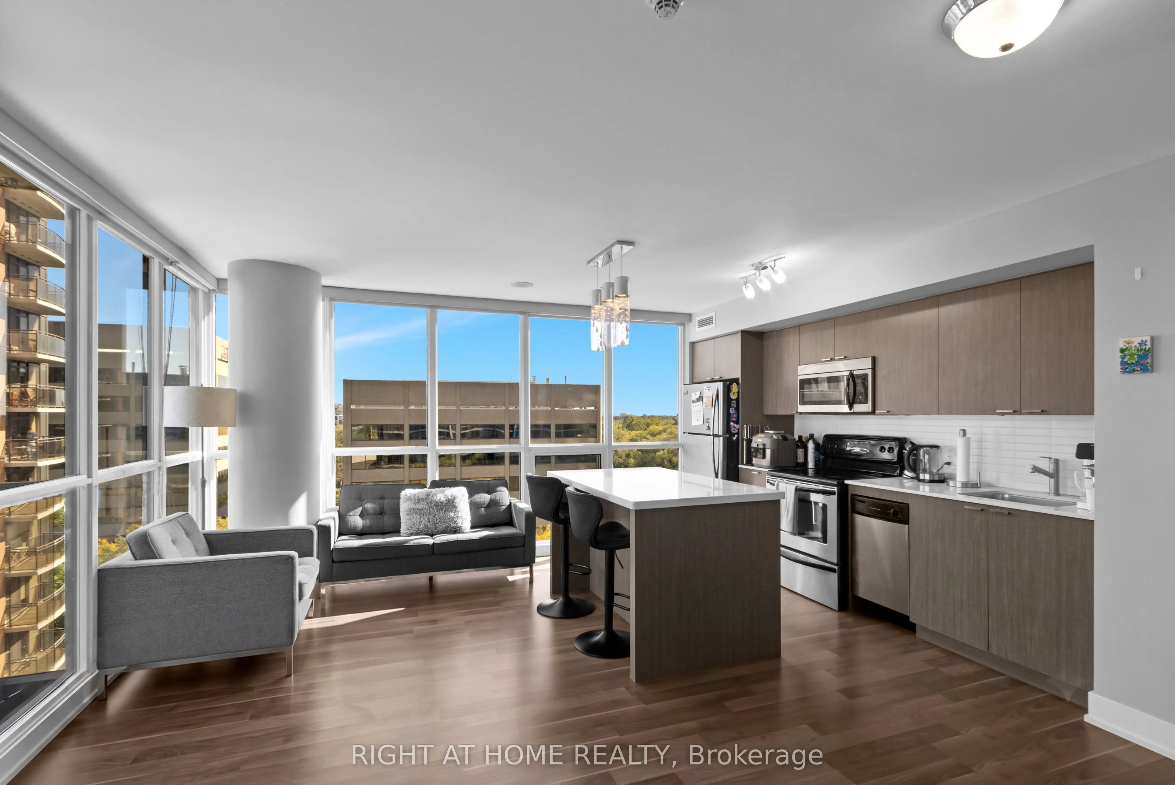 23 Sheppard Avenue E #904