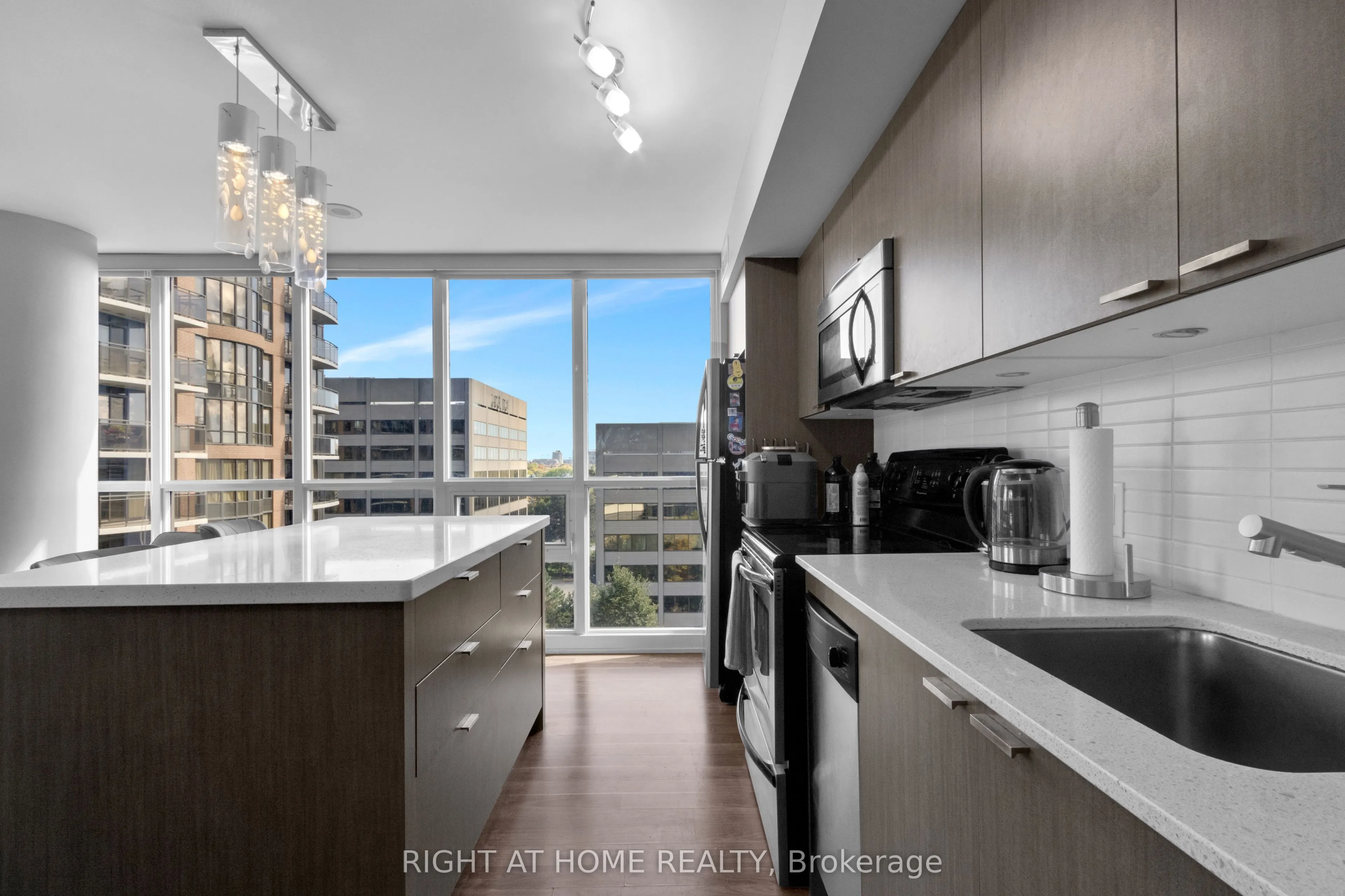 23 Sheppard Avenue E #904