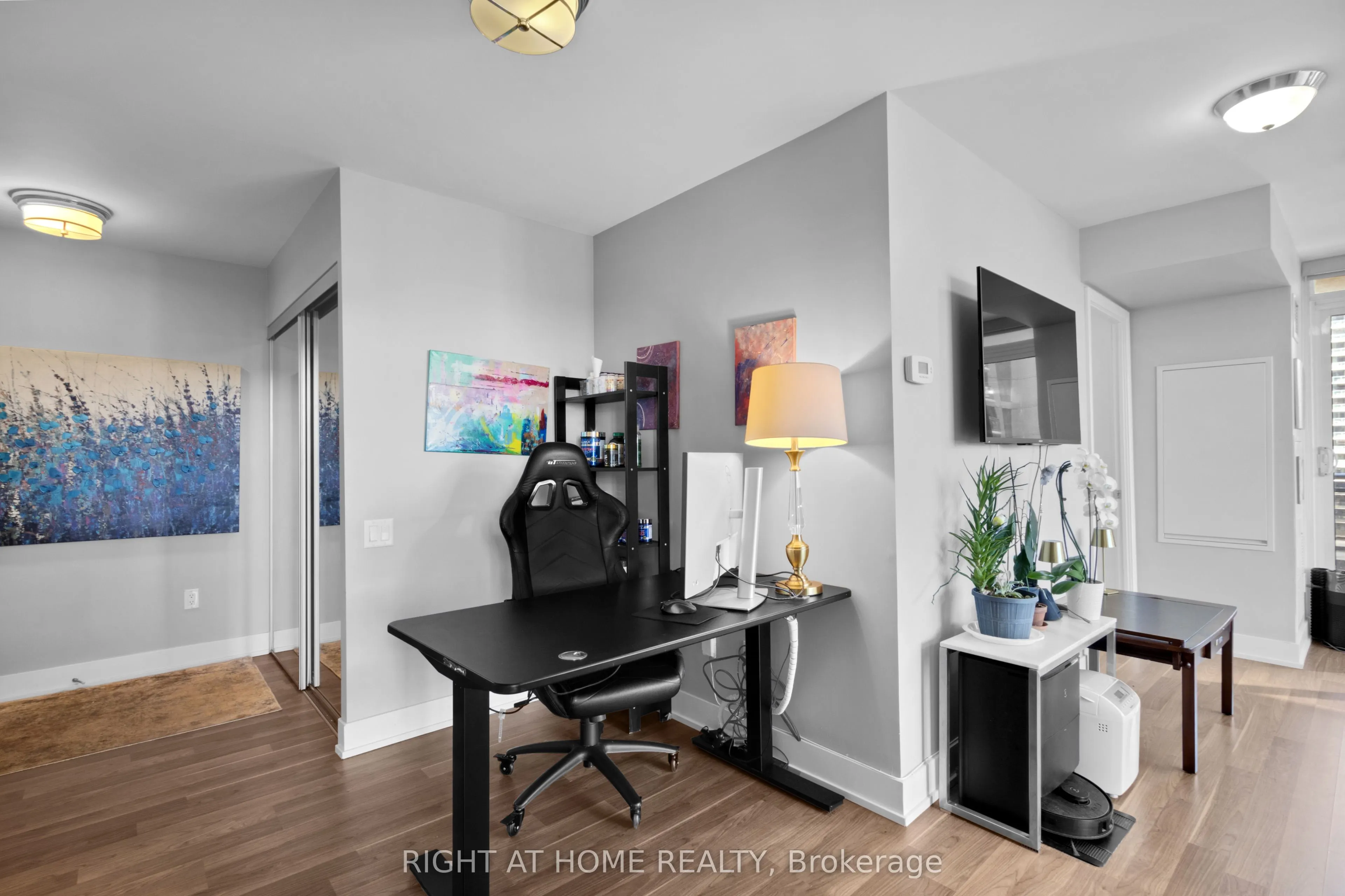 23 Sheppard Avenue E #904