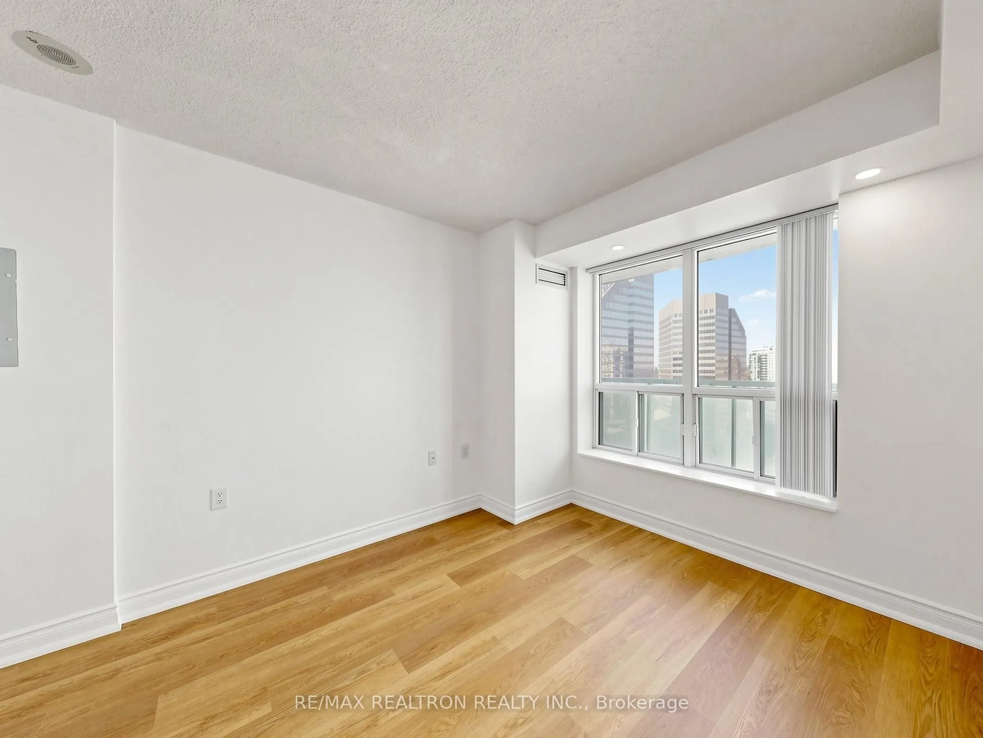 20 Olive Avenue #LPH03