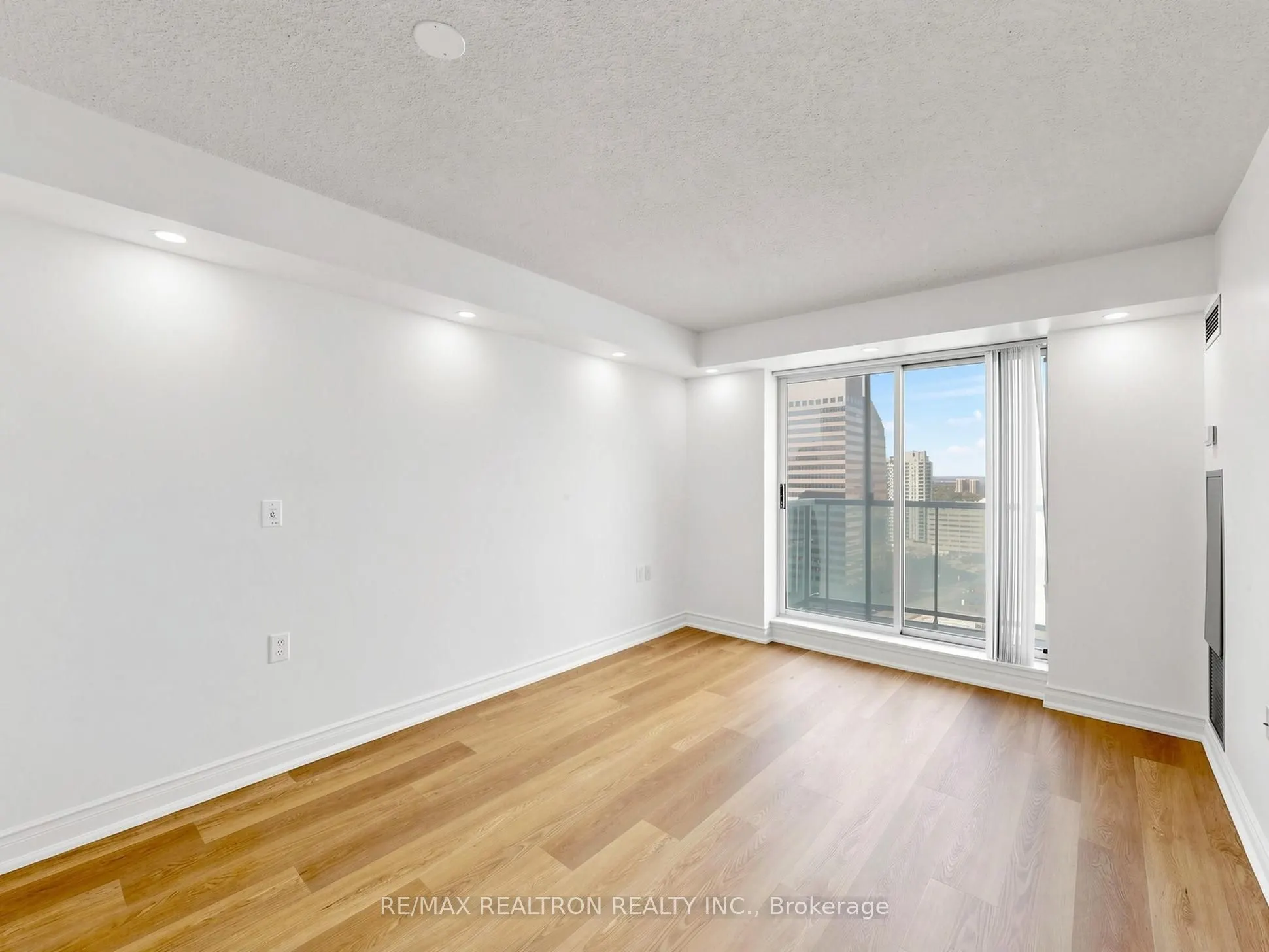 20 Olive Avenue #LPH03