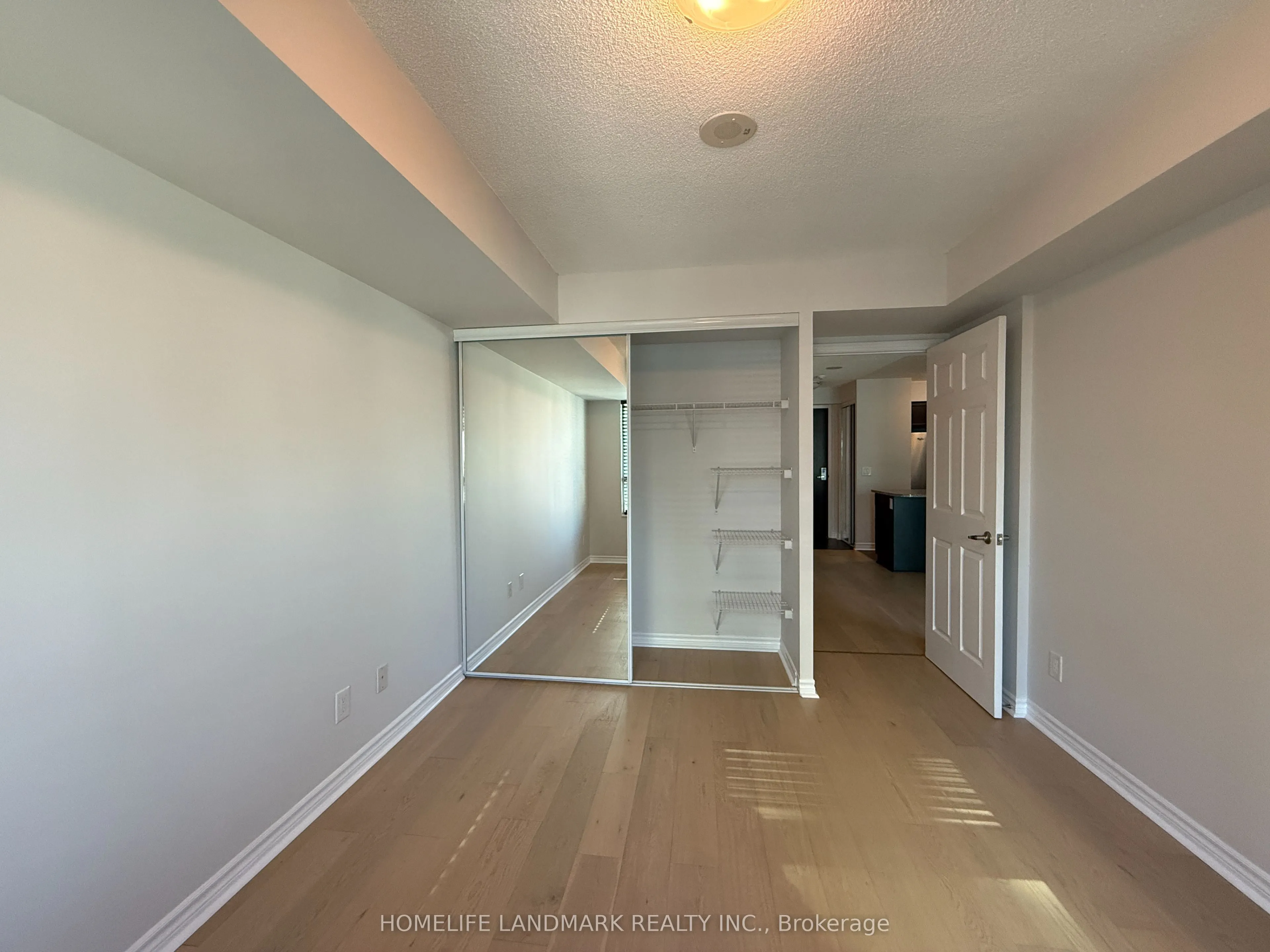 19 Grand Trunk Crescent #2605