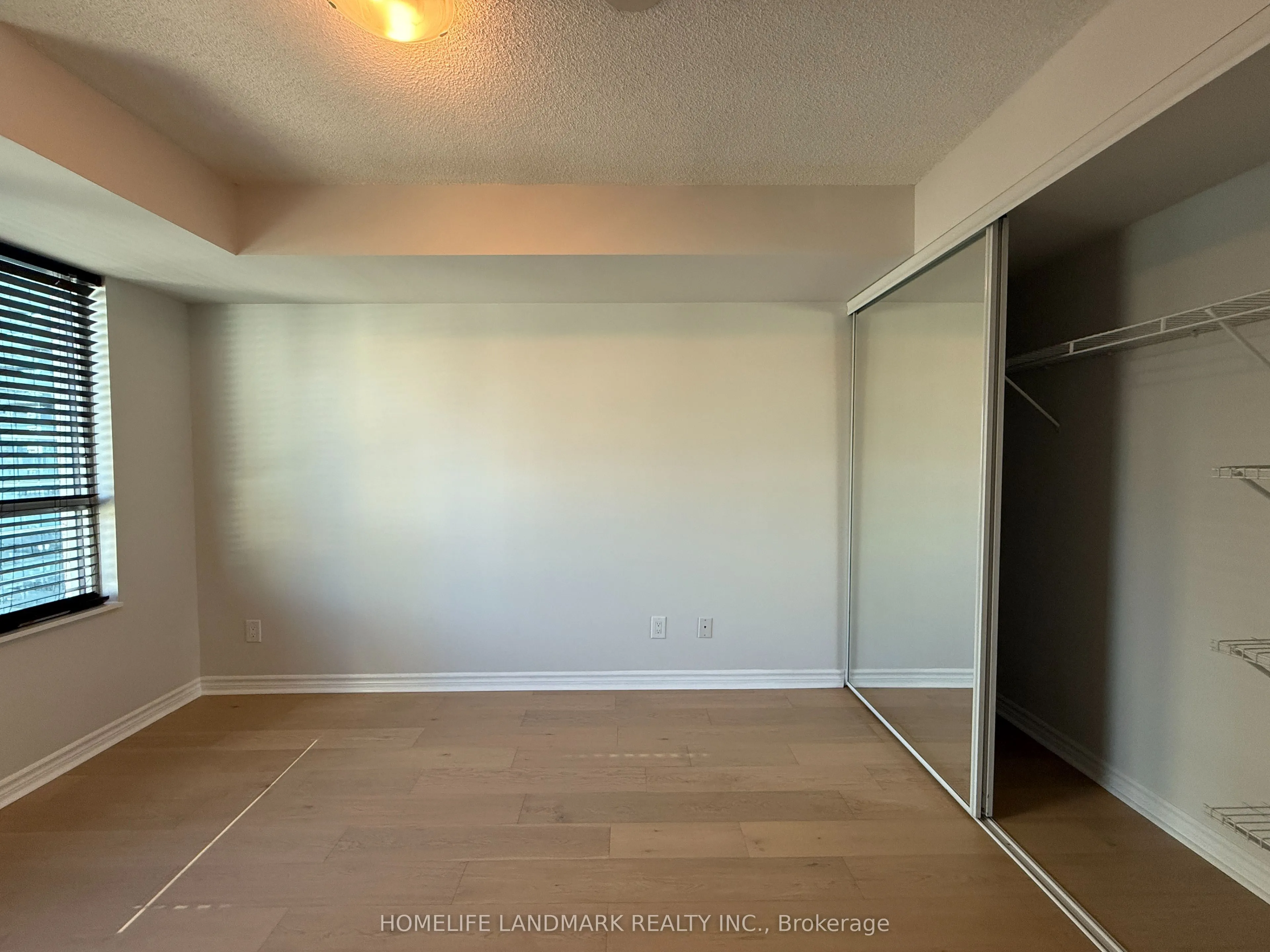 19 Grand Trunk Crescent #2605