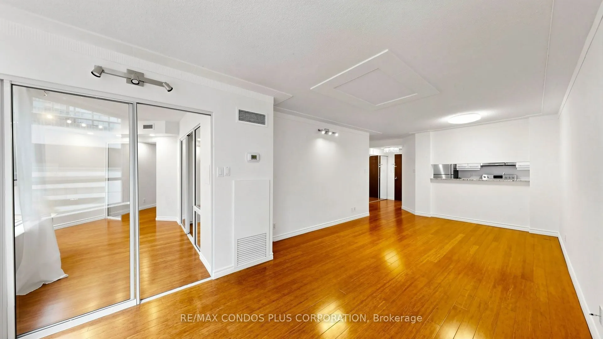 717 Bay Street #702