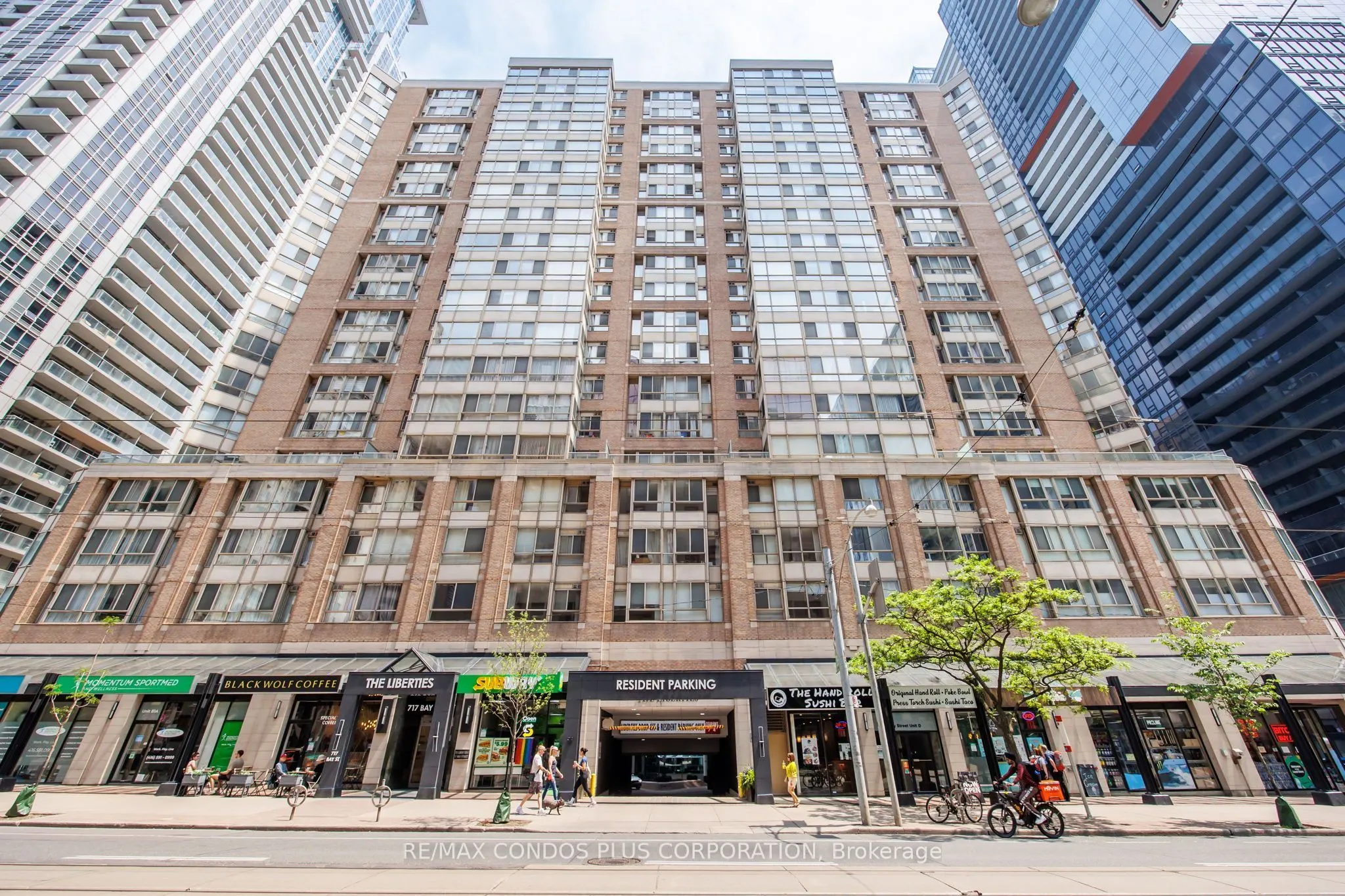717 Bay Street #702