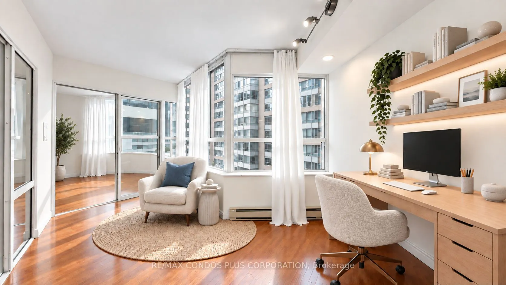 717 Bay Street #702
