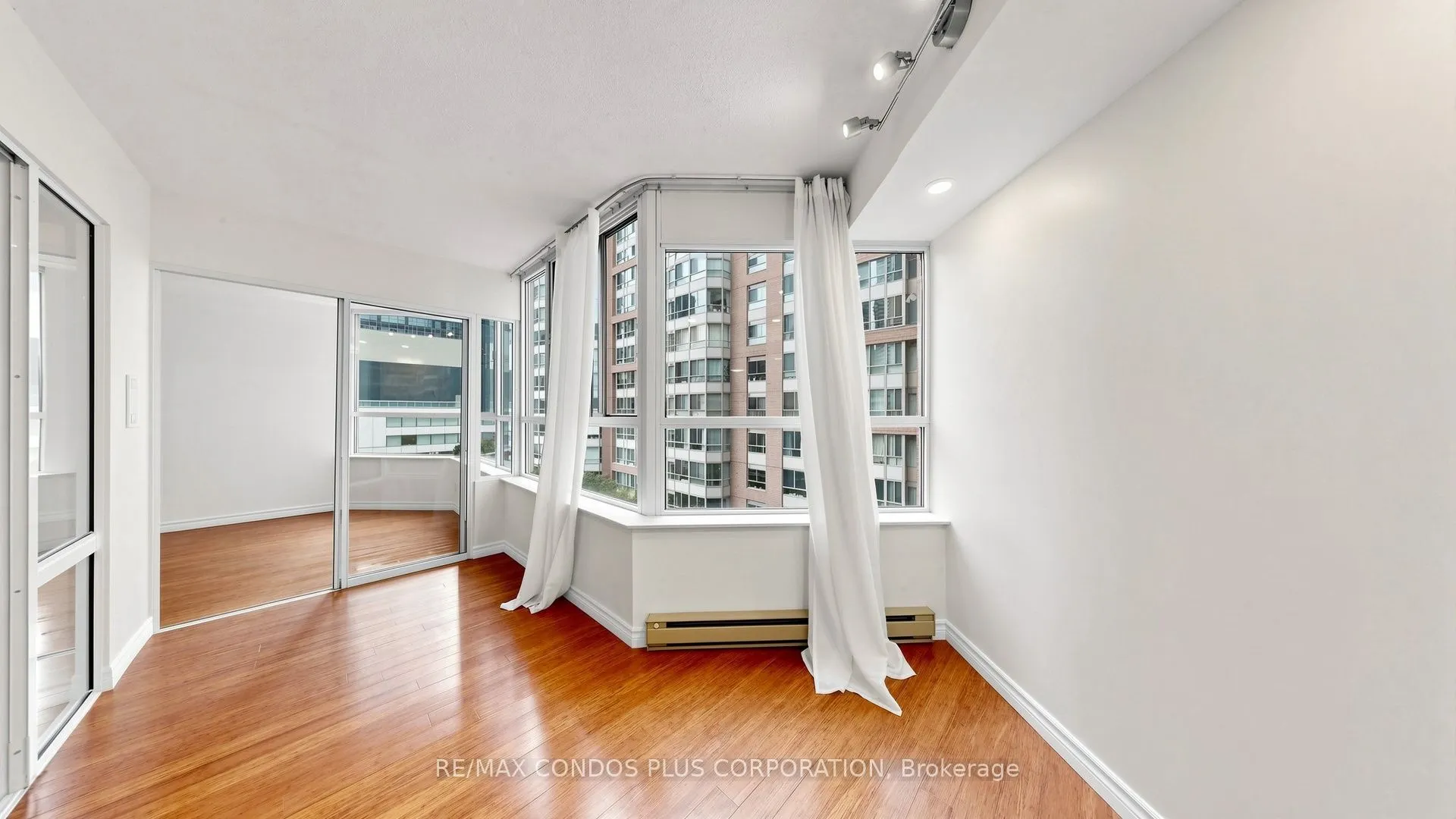 717 Bay Street #702