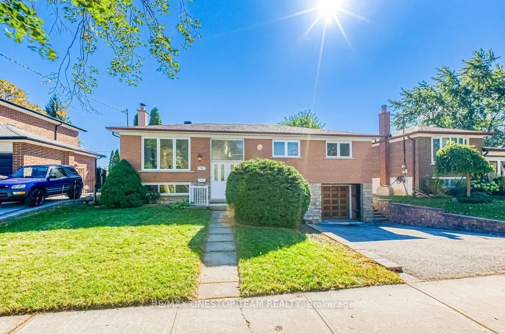 73 Houston Crescent