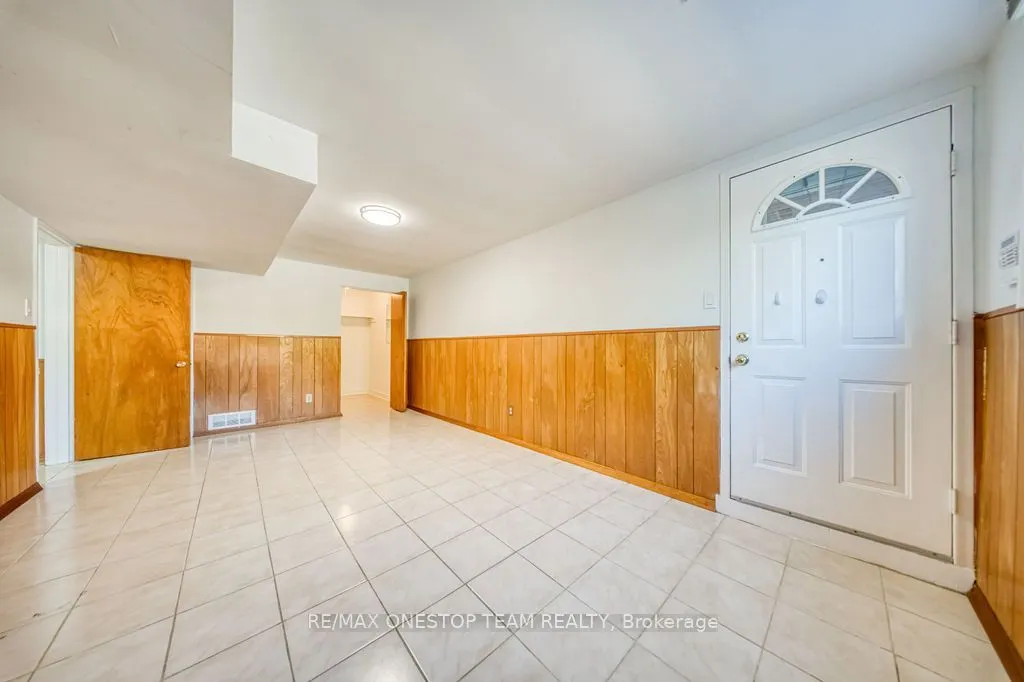73 Houston Crescent