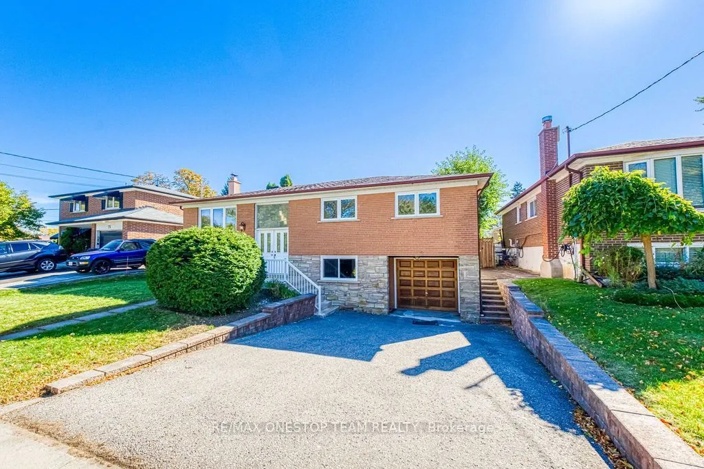 73 Houston Crescent