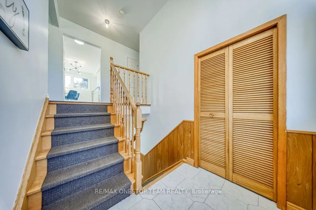 73 Houston Crescent