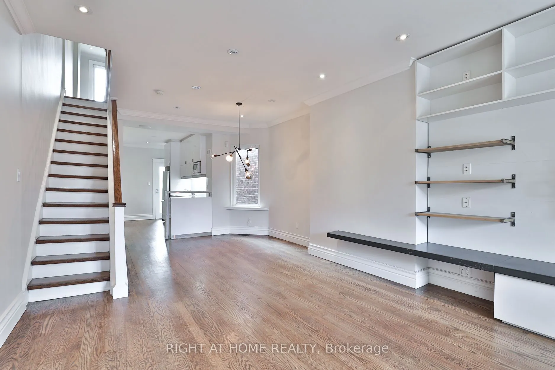 119 Manning Avenue