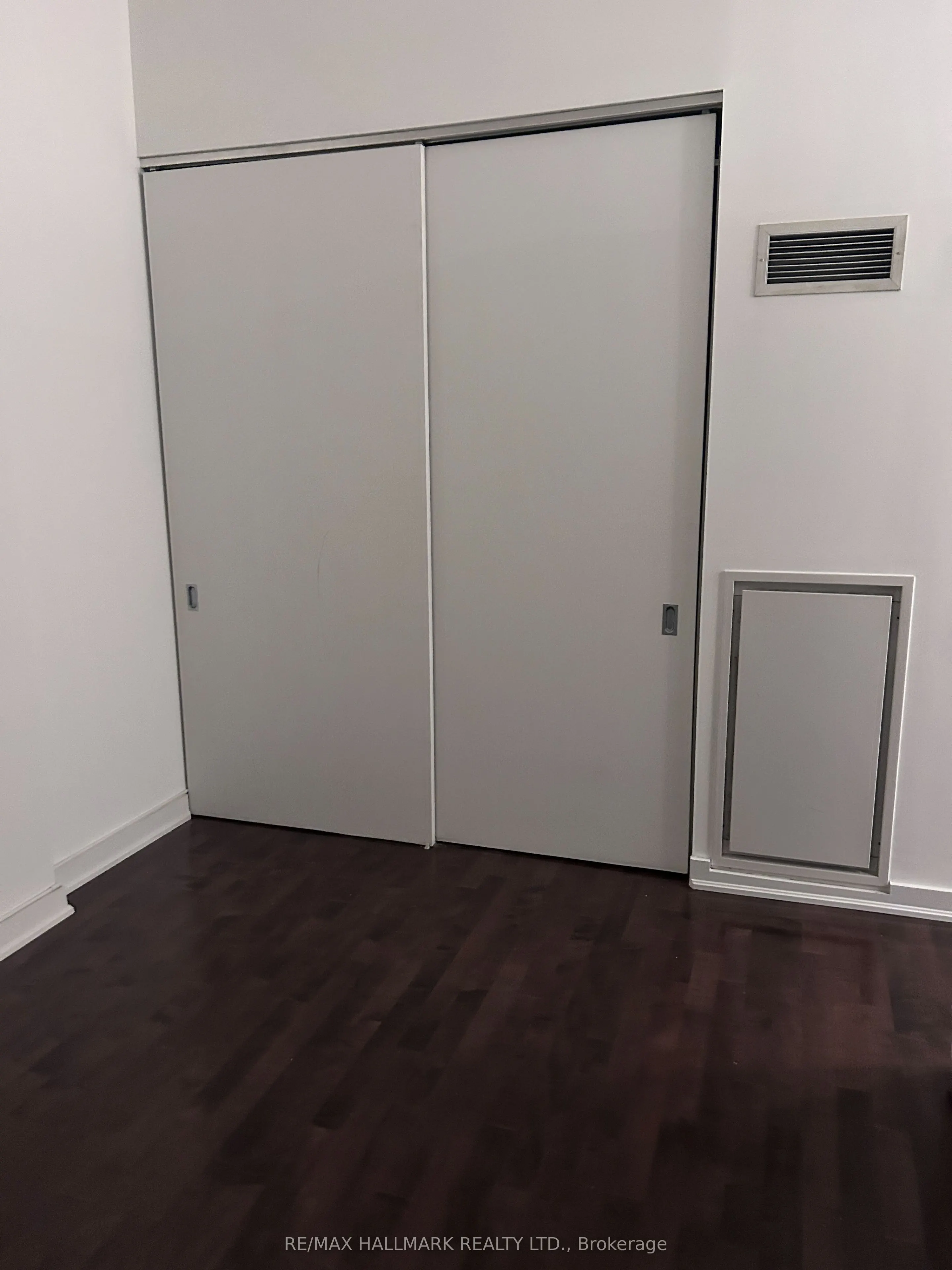 43 Hanna Avenue #707