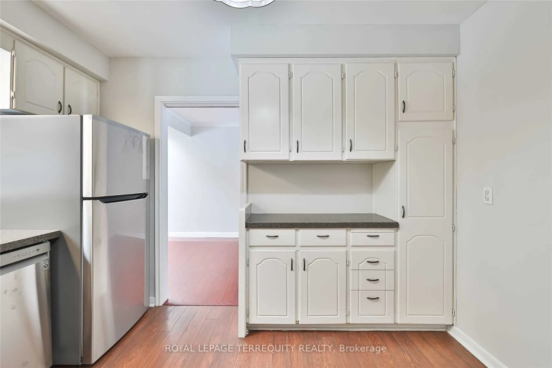 11 Leacroft Crescent
