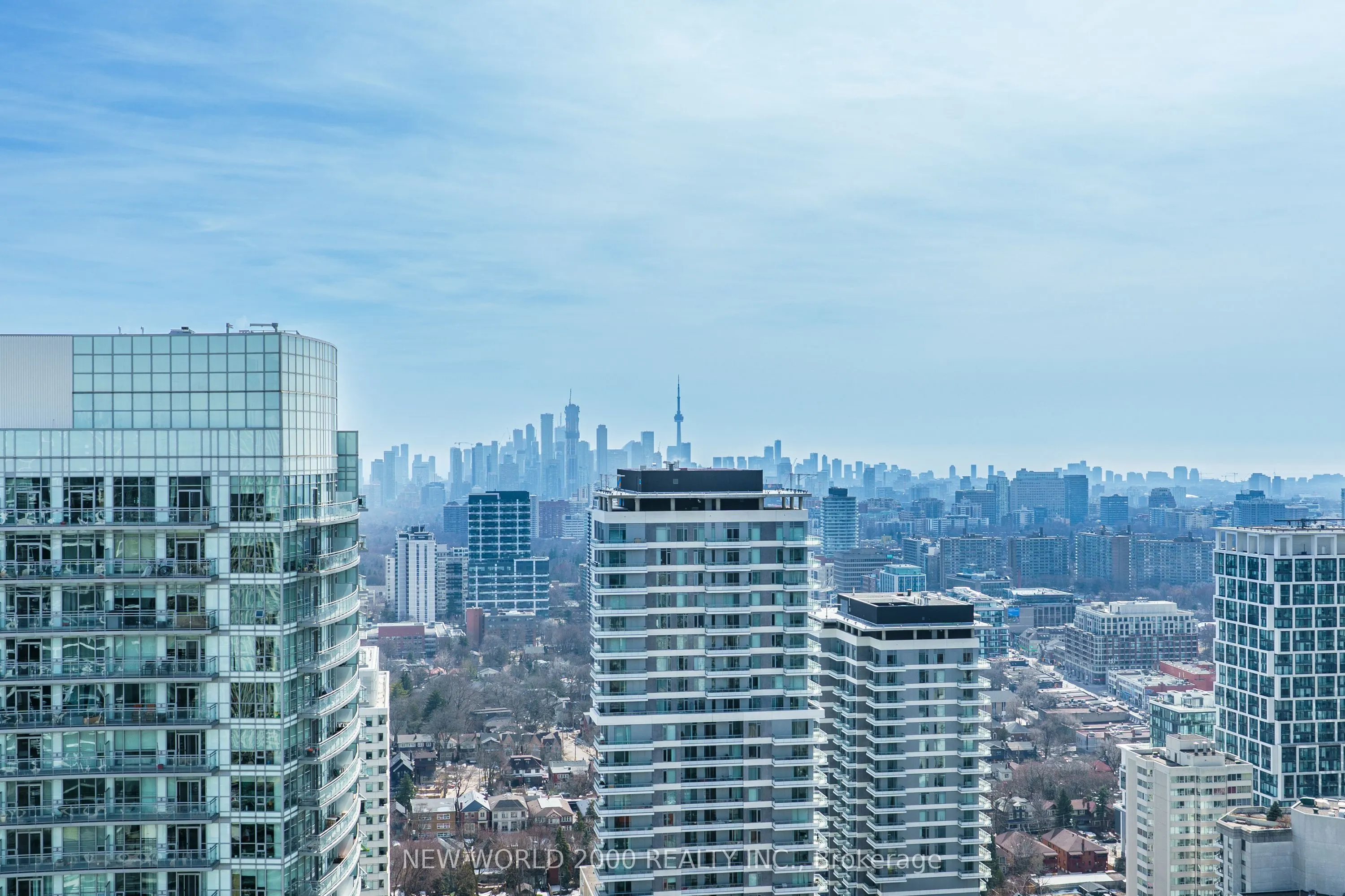 101 Roehampton Avenue #1804