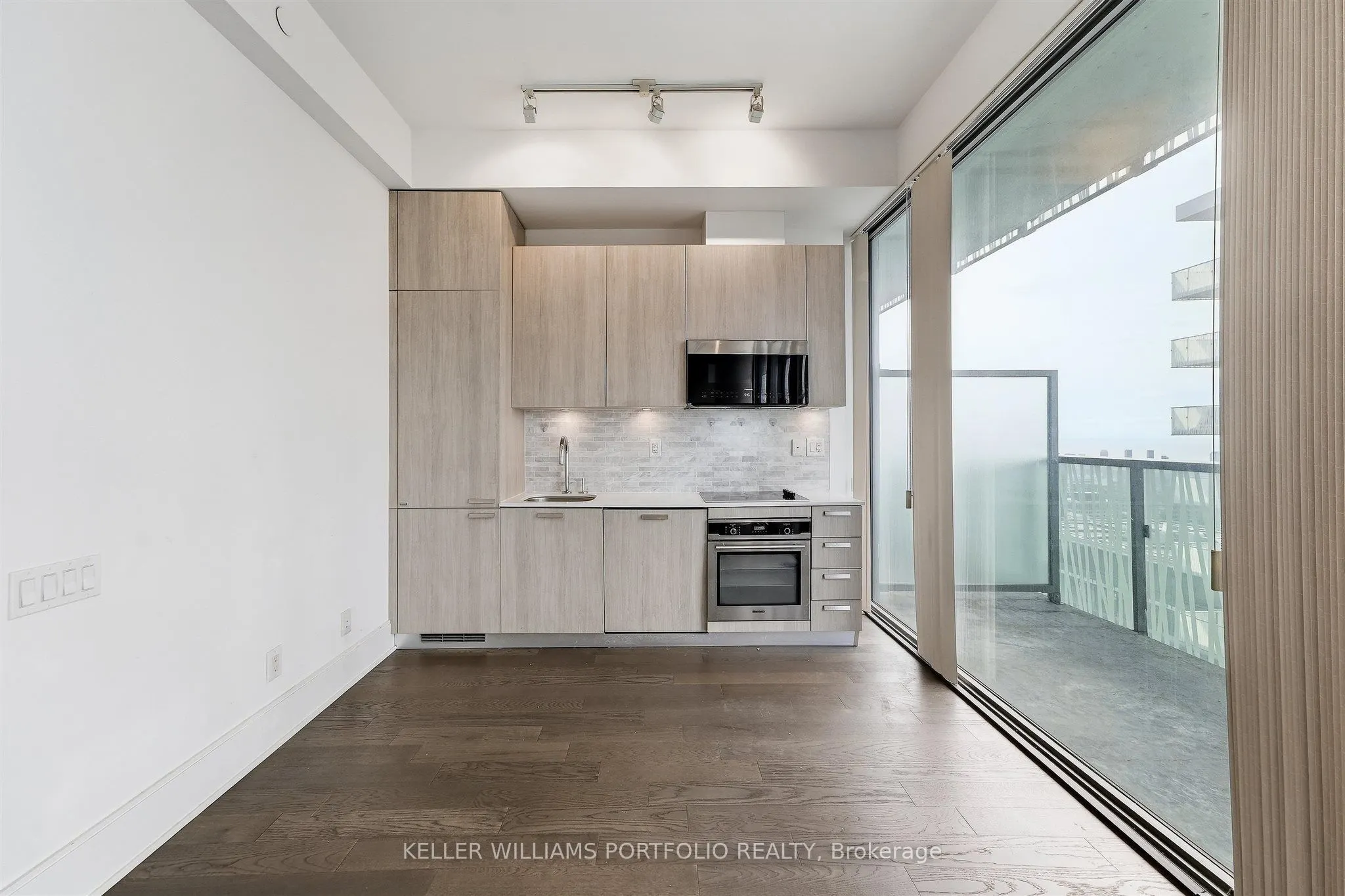 50 Charles Street E #5305