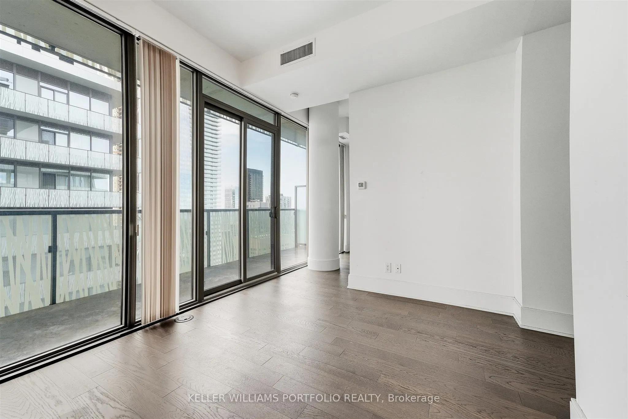 50 Charles Street E #5305