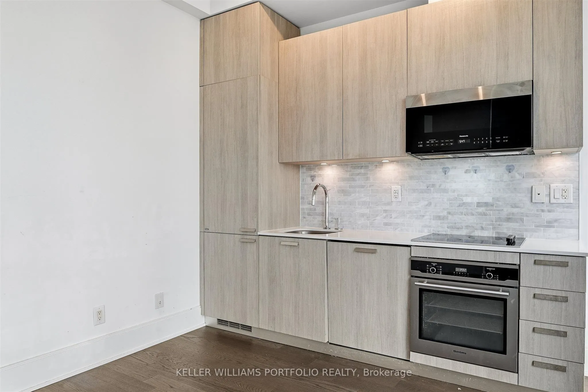 50 Charles Street E #5305
