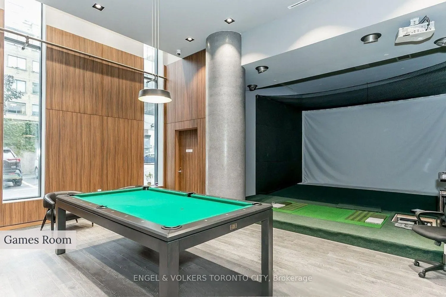 161 Roehampton Avenue #4211
