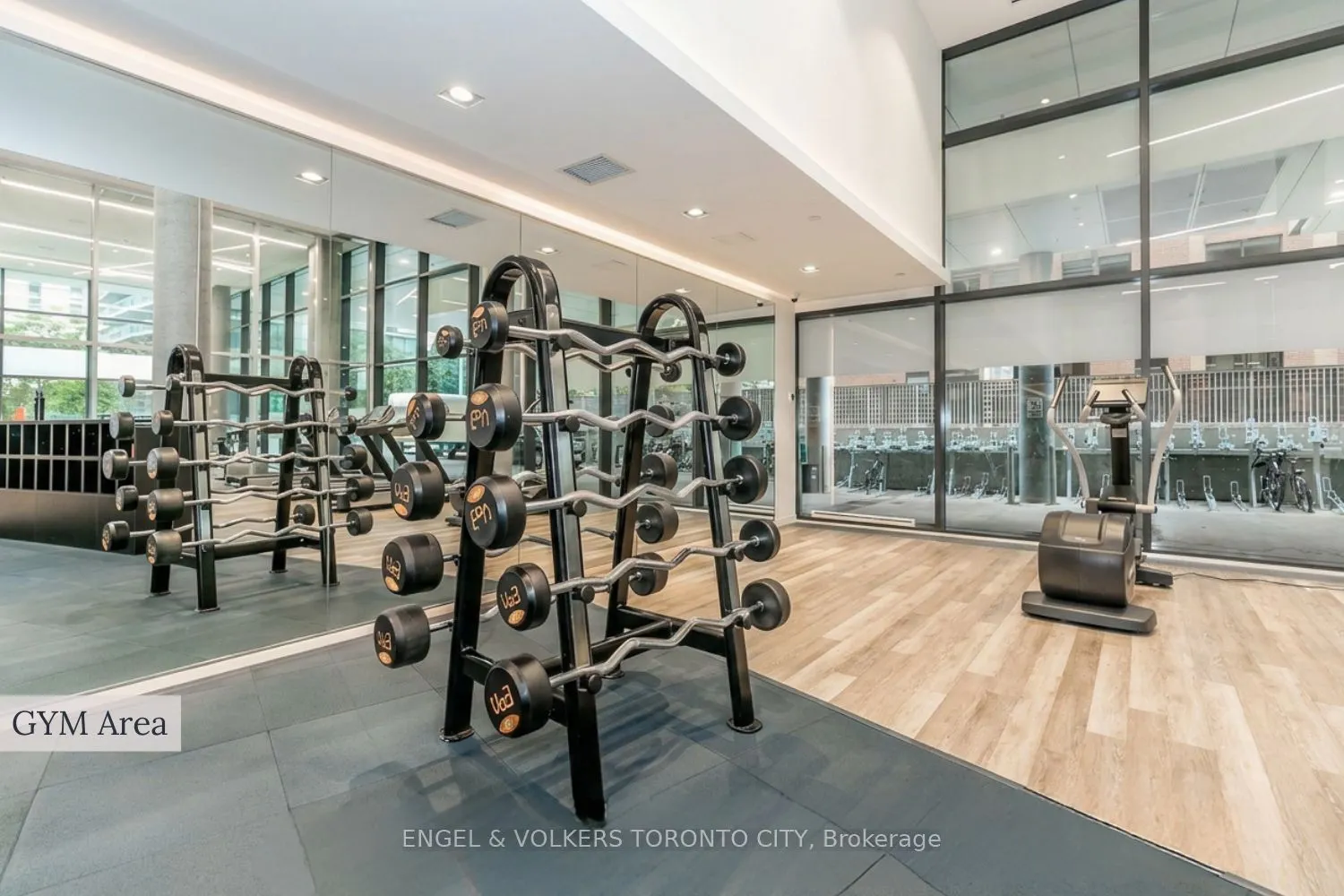 161 Roehampton Avenue #4211