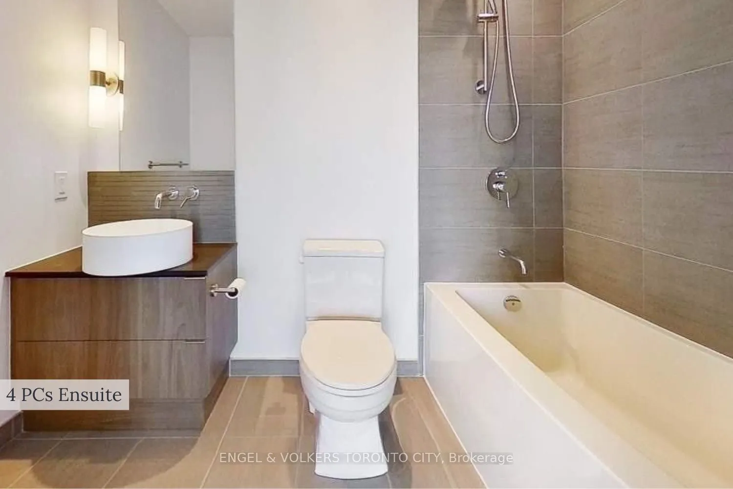 161 Roehampton Avenue #4211