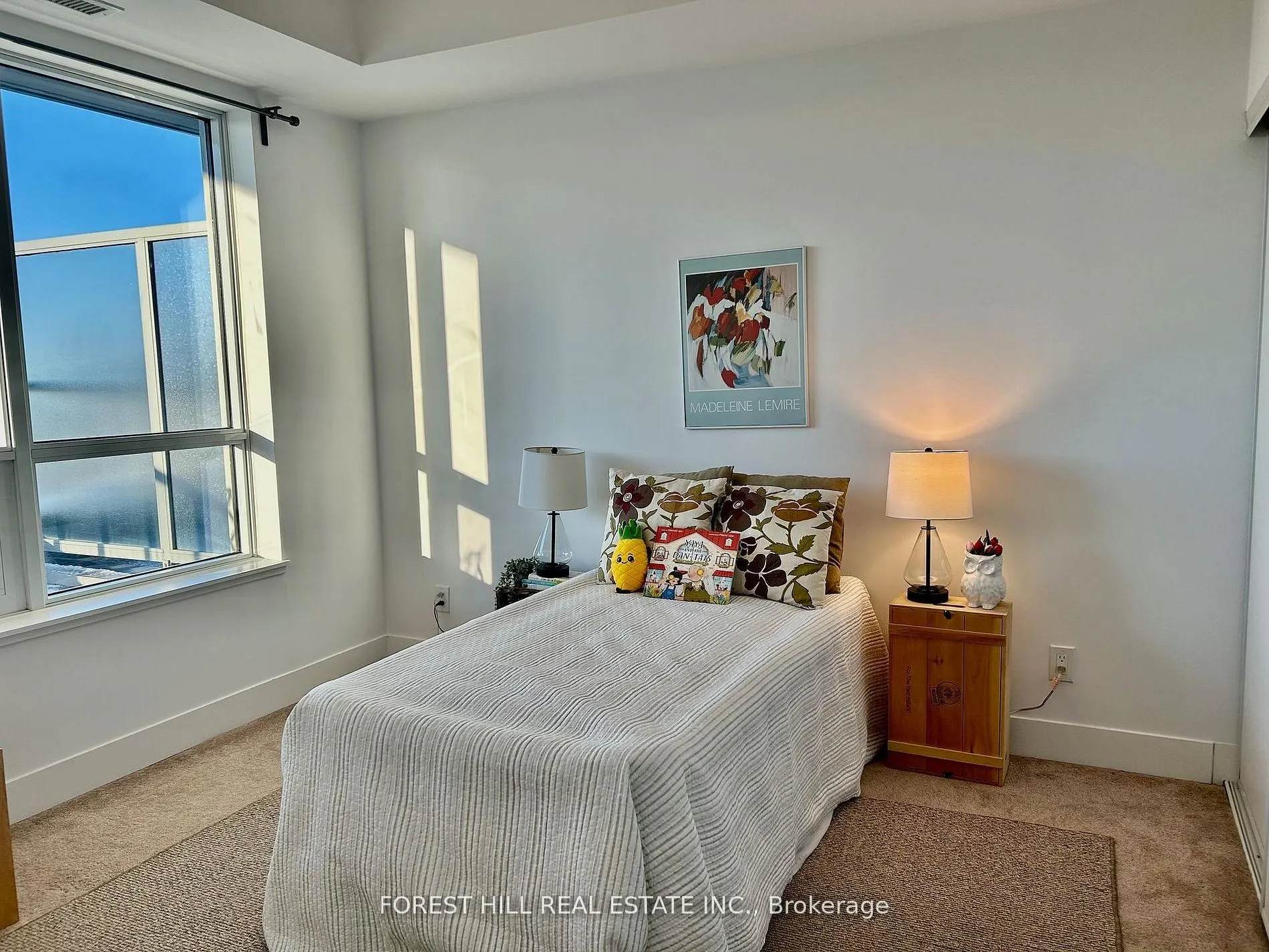7 Kenaston Garden #716