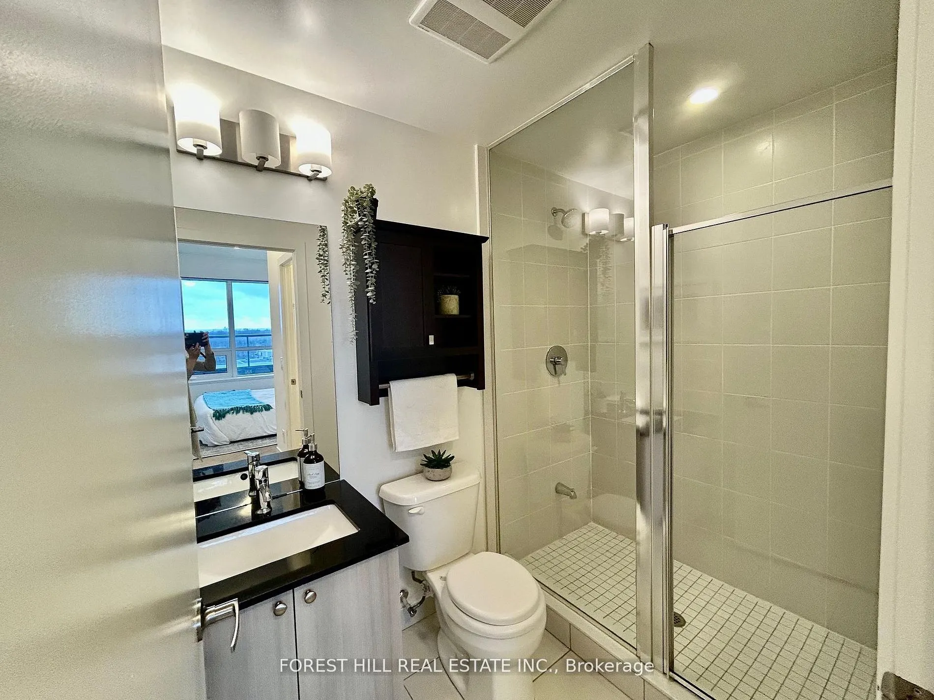 7 Kenaston Garden #716