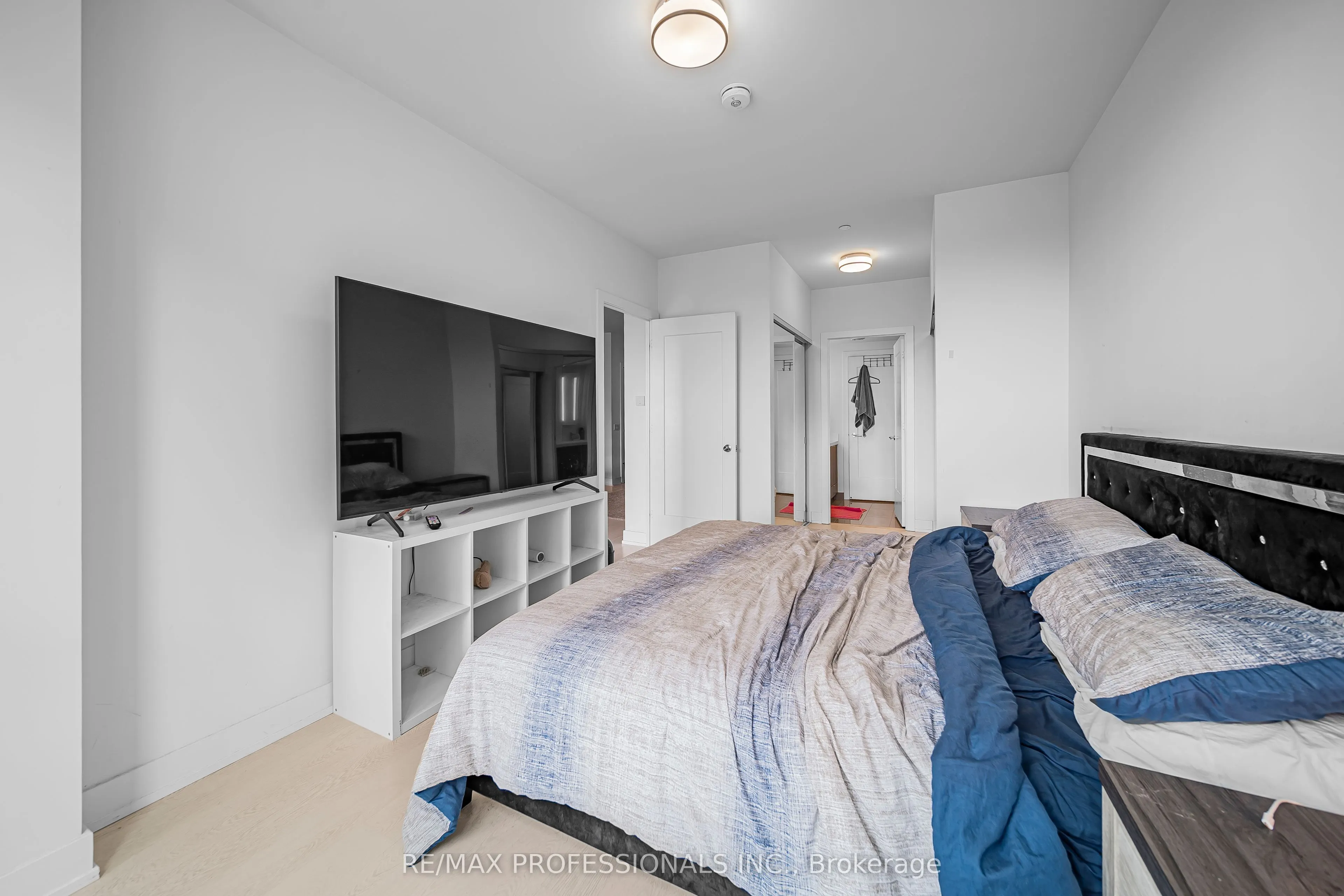 30 Inn The Park Drive #407