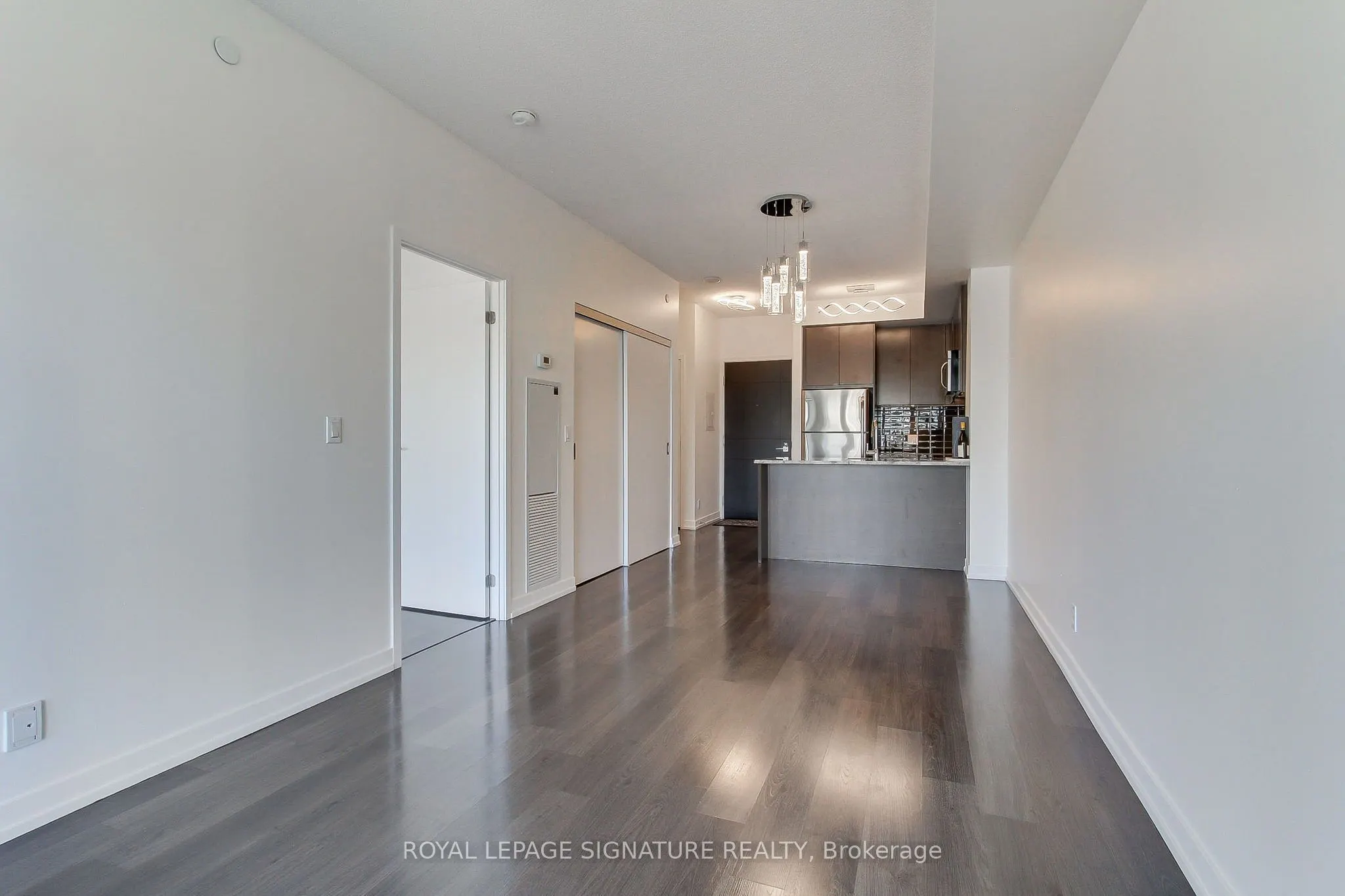 98 Lillian Street #1913